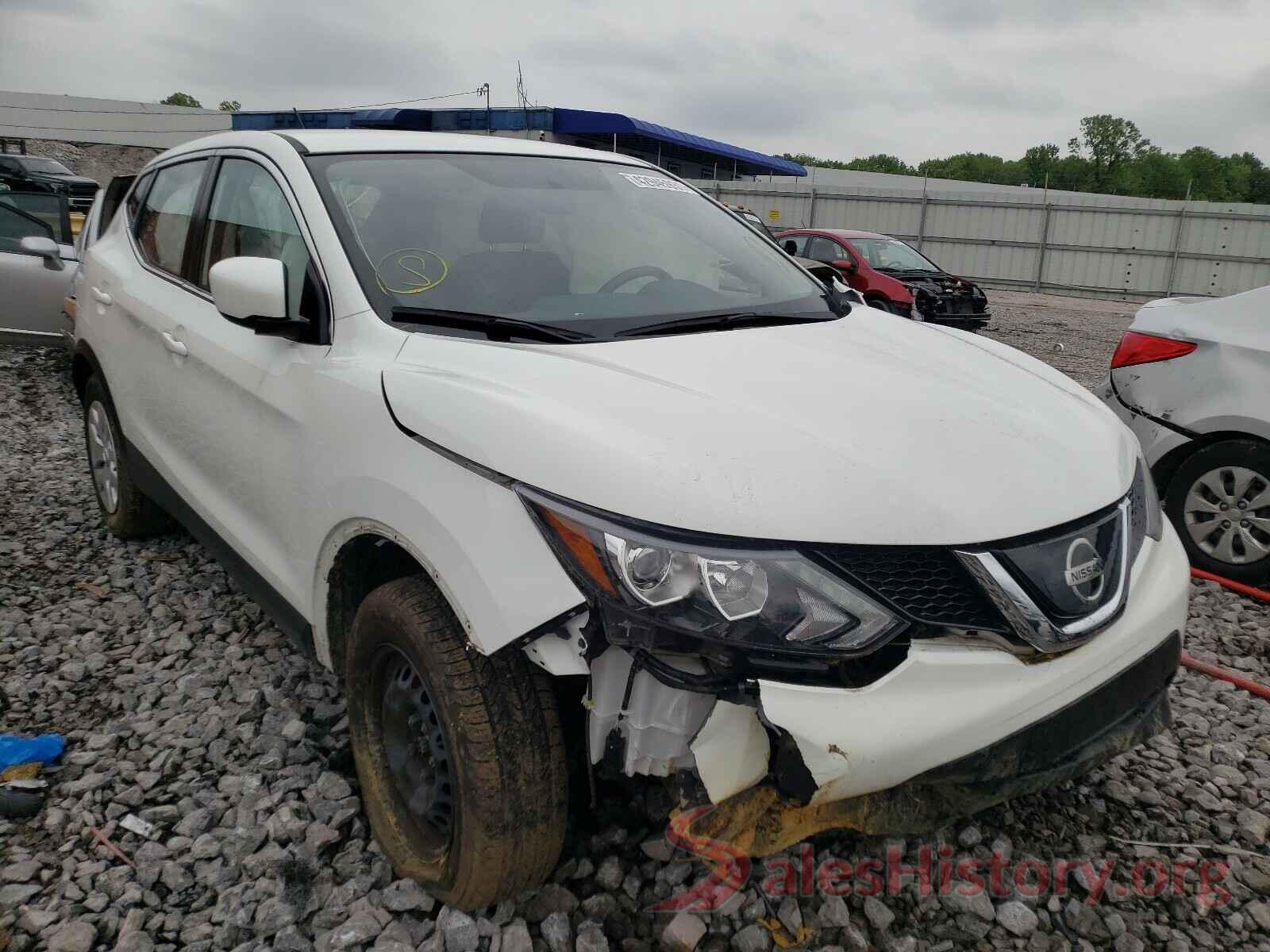 JN1BJ1CP8JW162304 2018 NISSAN ROGUE