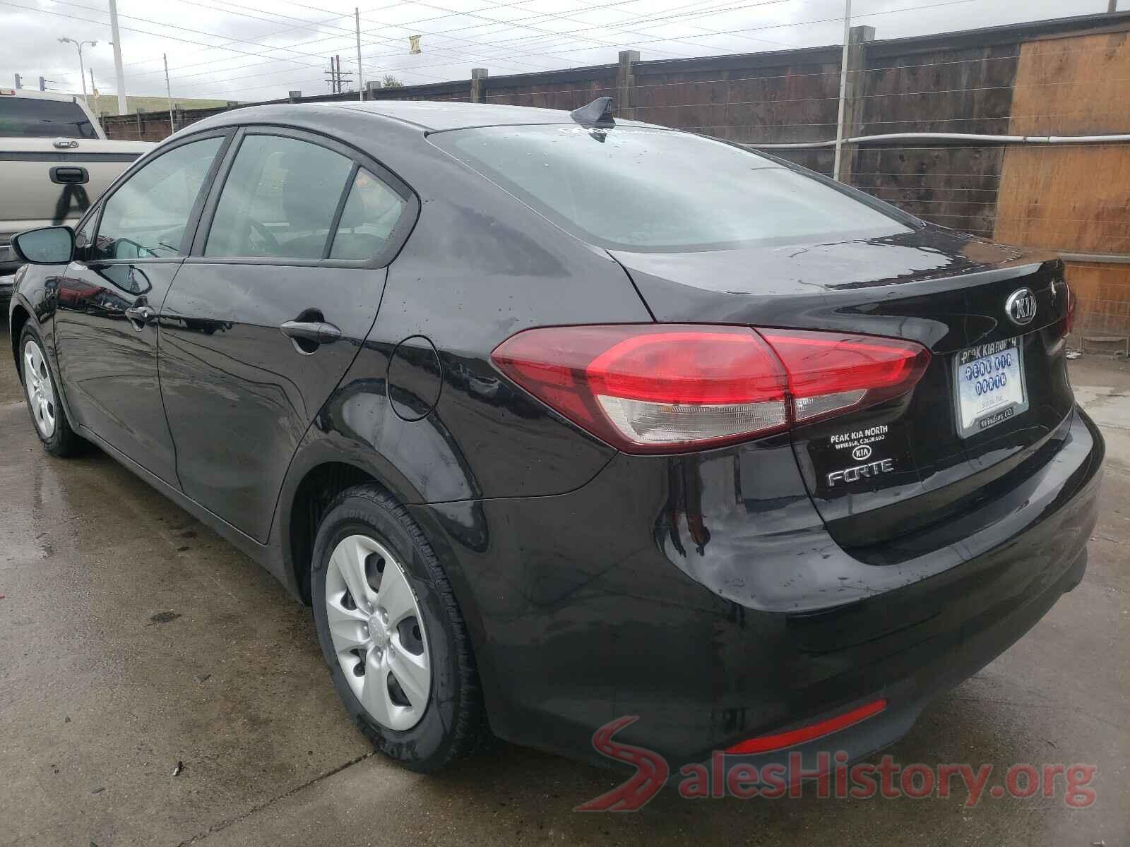 3KPFK4A76HE152651 2017 KIA FORTE