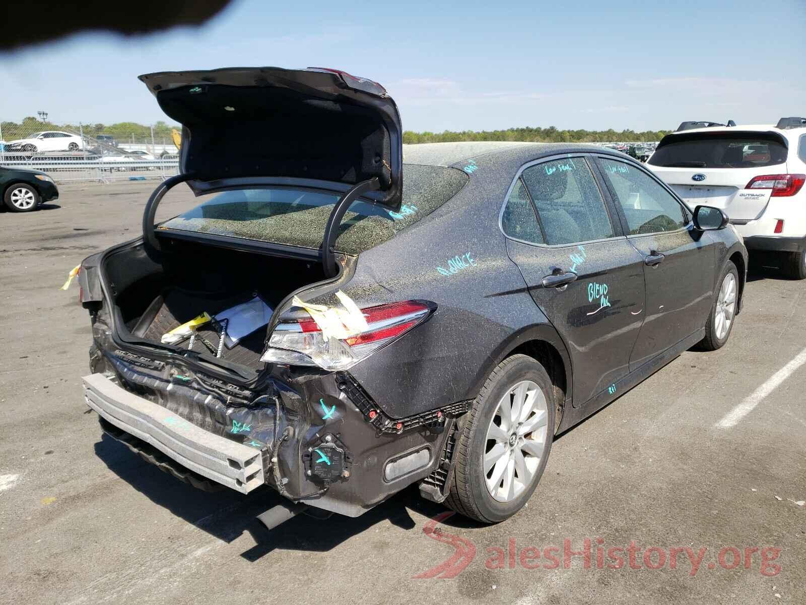 4T1B11HK1JU551612 2018 TOYOTA CAMRY