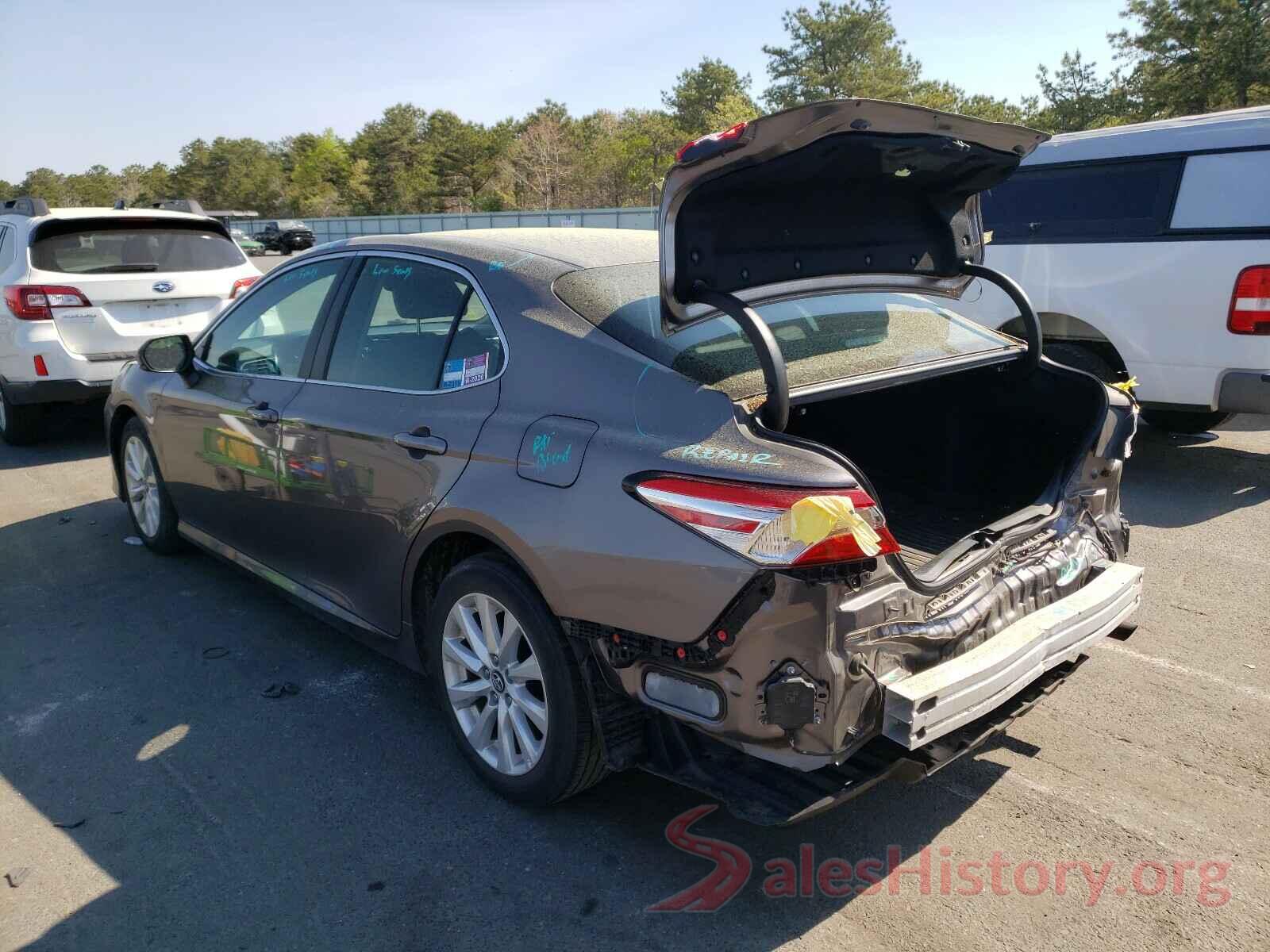 4T1B11HK1JU551612 2018 TOYOTA CAMRY