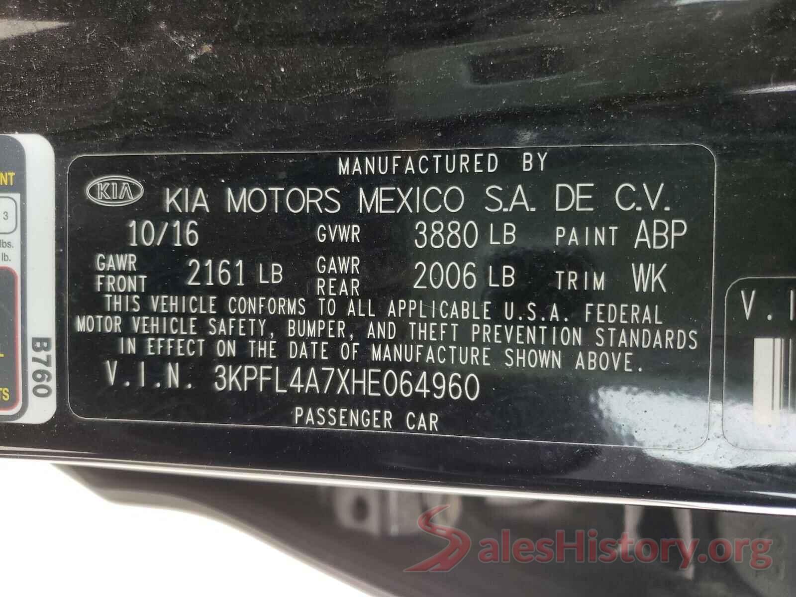 3KPFL4A7XHE064960 2017 KIA FORTE