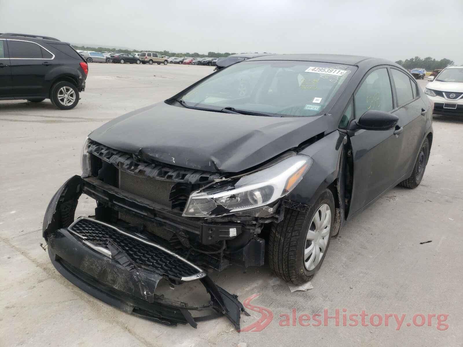 3KPFL4A7XHE064960 2017 KIA FORTE