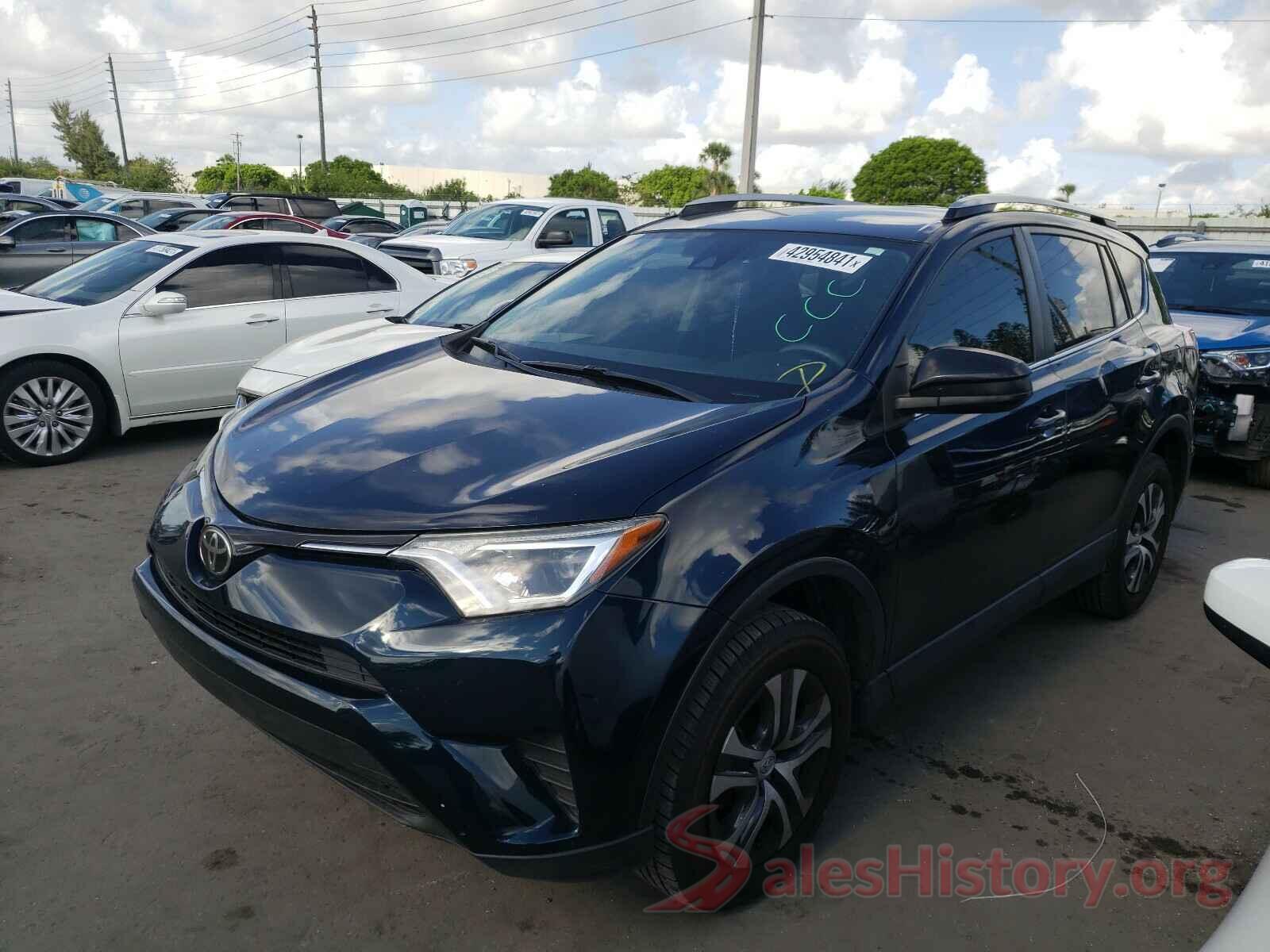 JTMZFREV2HJ111136 2017 TOYOTA RAV4