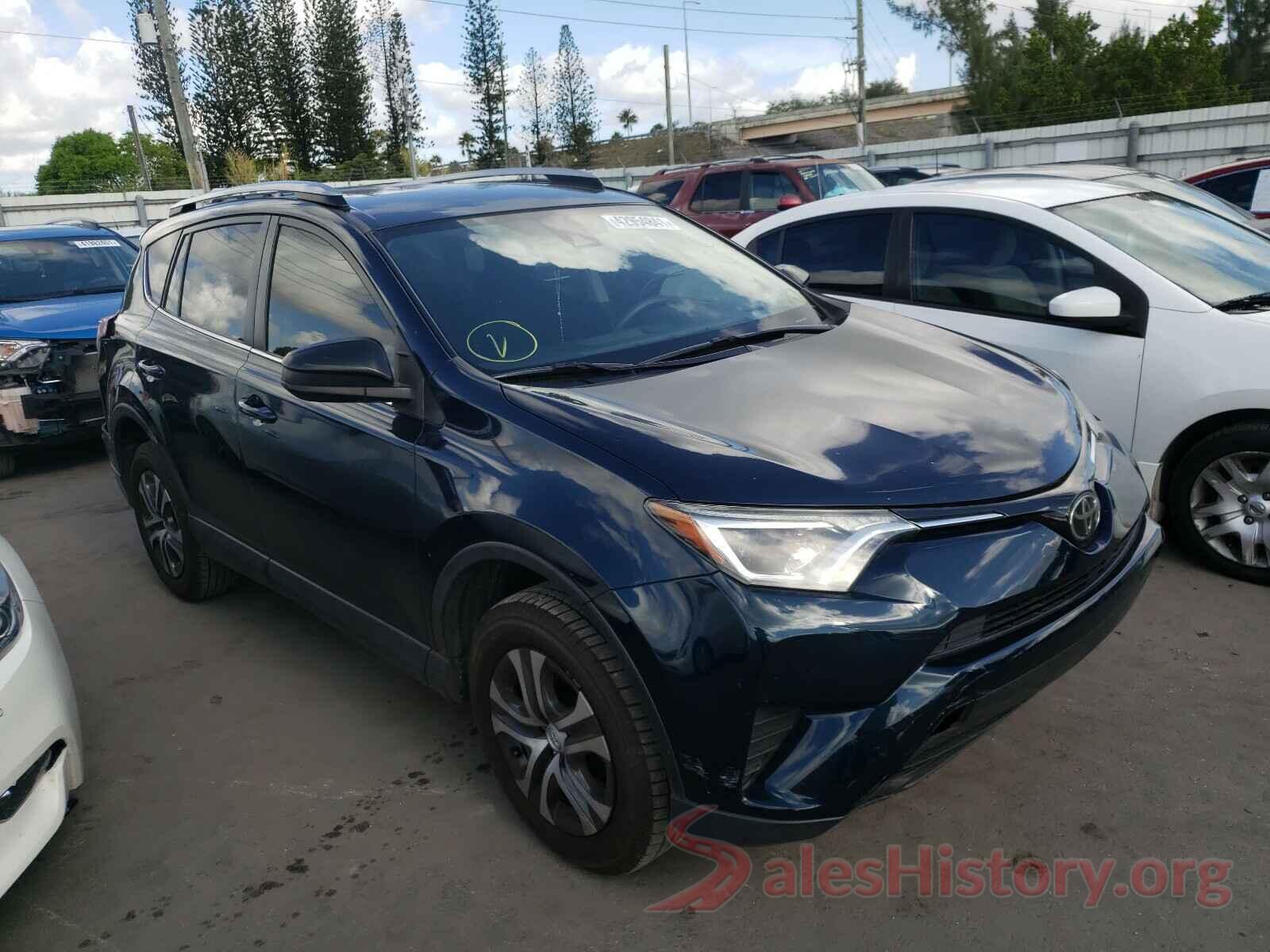 JTMZFREV2HJ111136 2017 TOYOTA RAV4