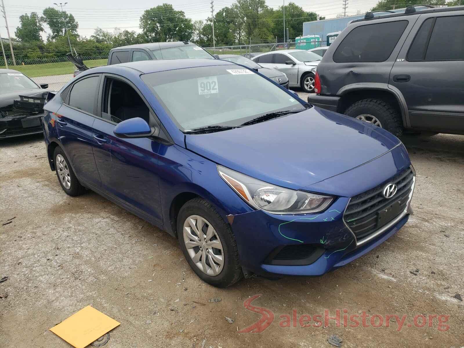 3KPC24A30JE018000 2018 HYUNDAI ACCENT