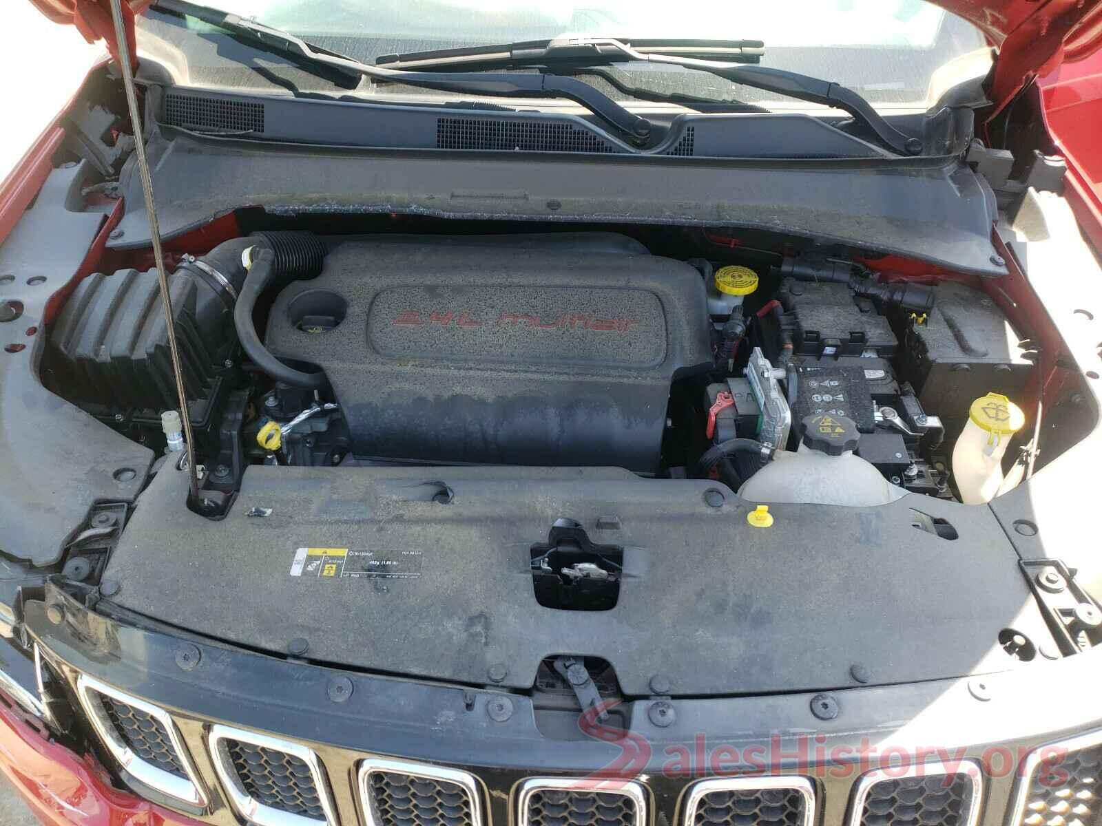 3C4NJCBB5JT489597 2018 JEEP COMPASS