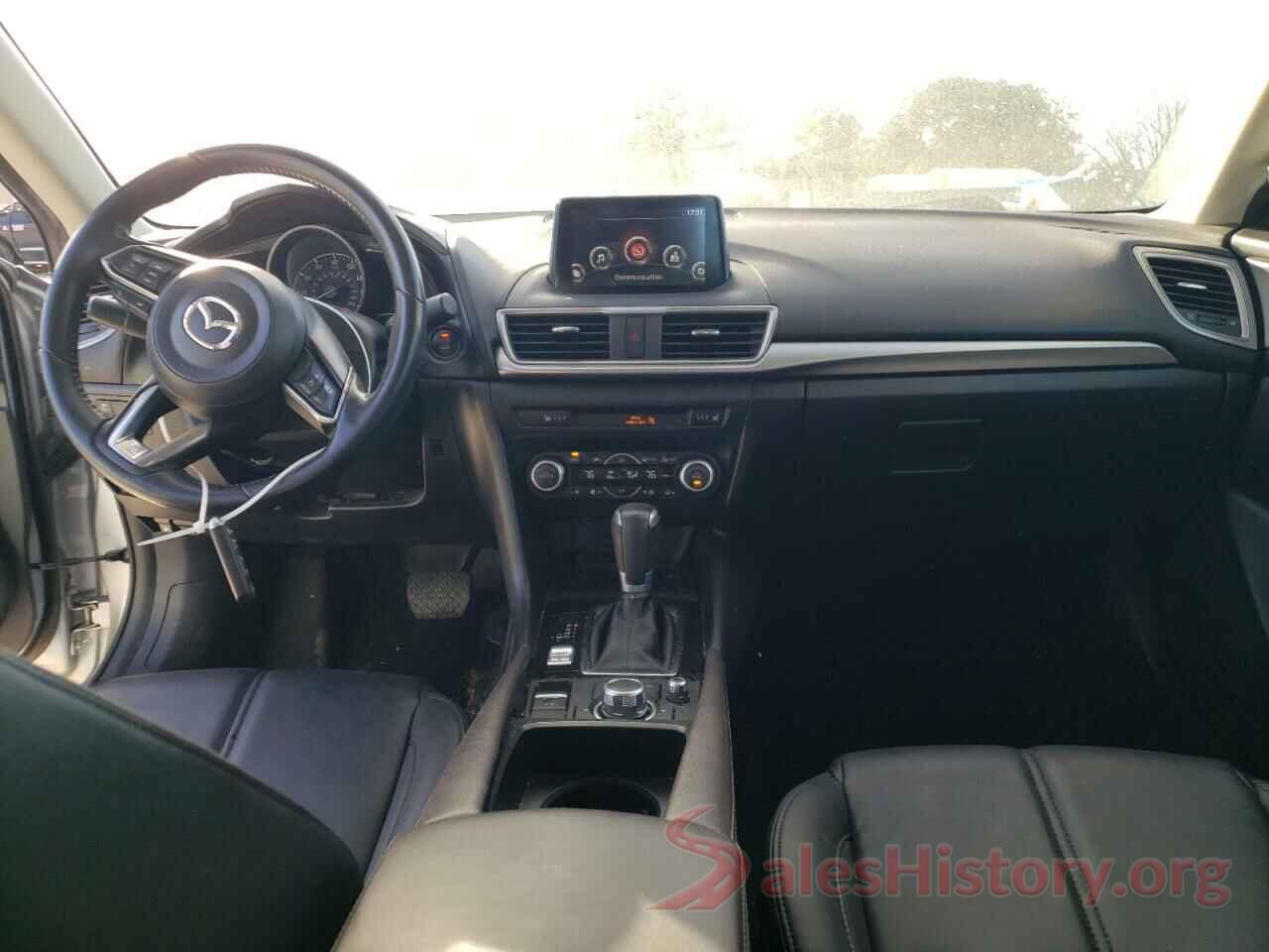 3MZBN1V35JM180610 2018 MAZDA 3