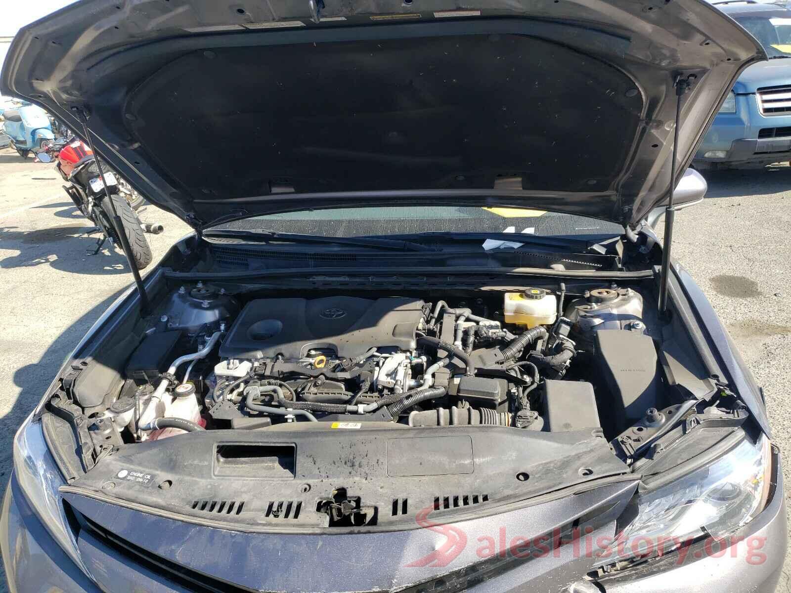 4T1B21HK6JU003795 2018 TOYOTA CAMRY