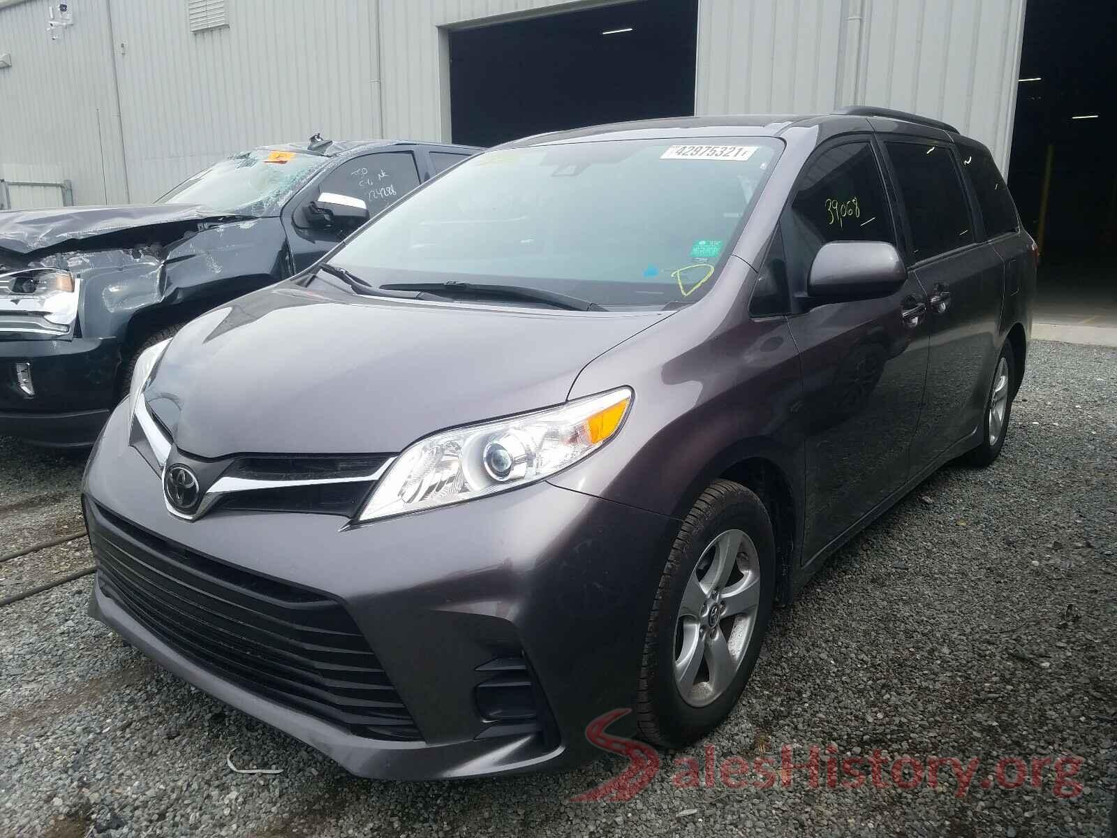 5TDKZ3DC7KS995851 2019 TOYOTA SIENNA