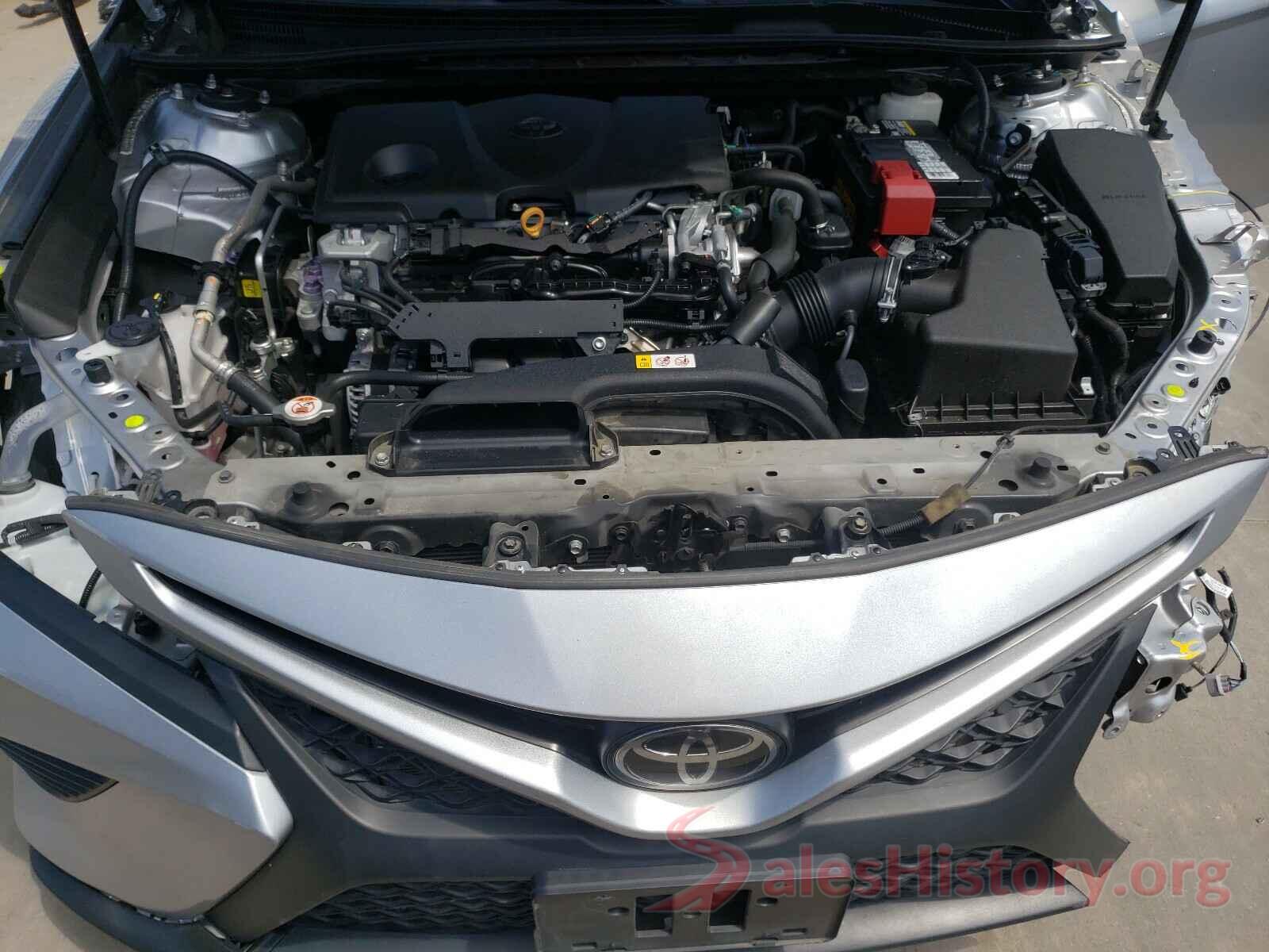 4T1B11HK9JU122766 2018 TOYOTA CAMRY