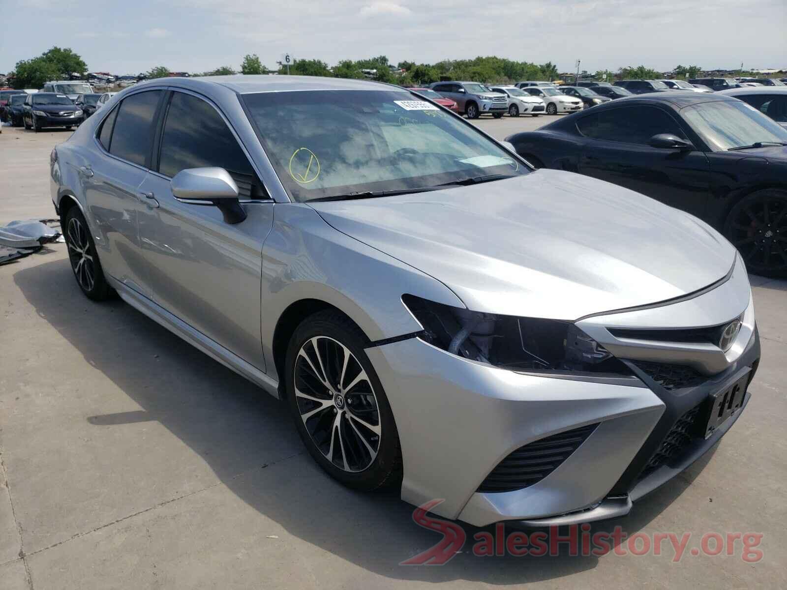 4T1B11HK9JU122766 2018 TOYOTA CAMRY