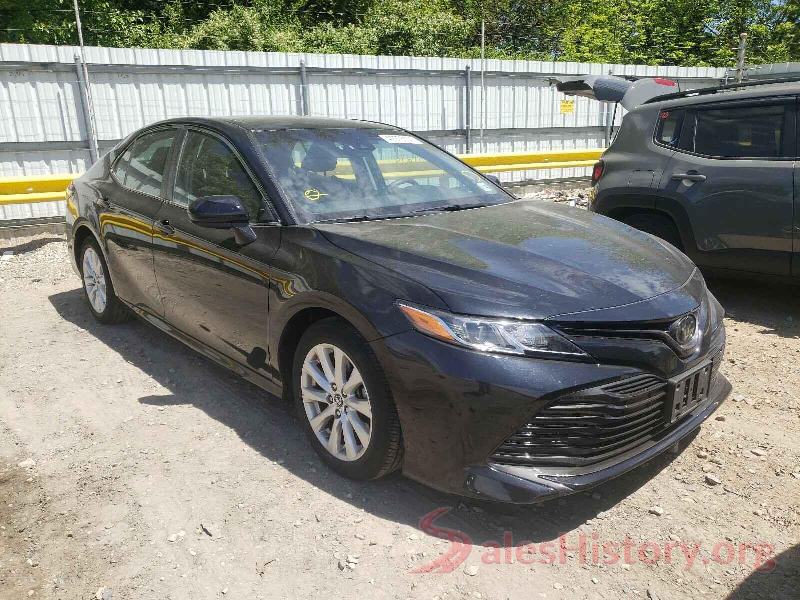 4T1B11HK5JU526292 2018 TOYOTA CAMRY