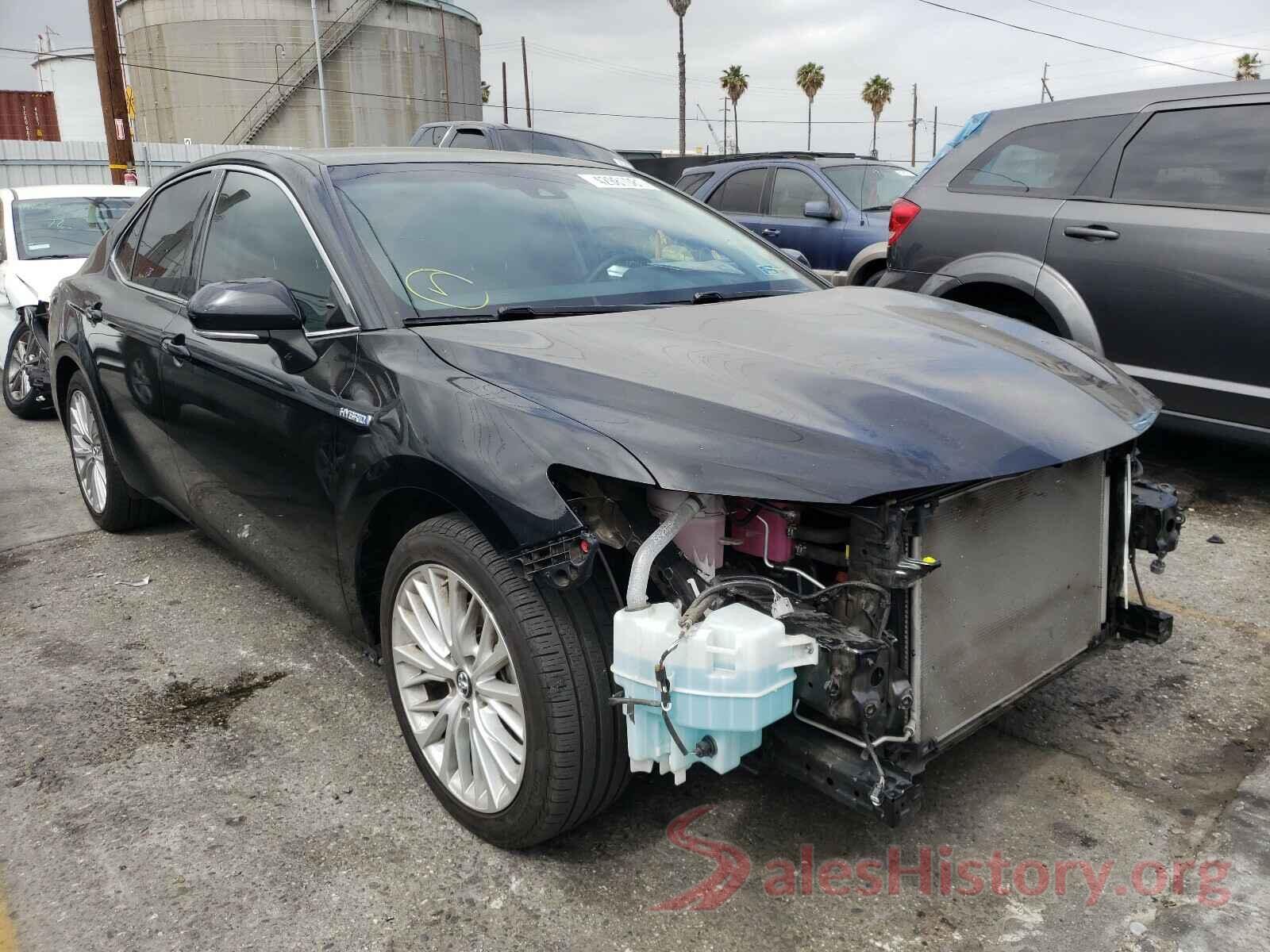 4T1B21HK9JU007436 2018 TOYOTA CAMRY