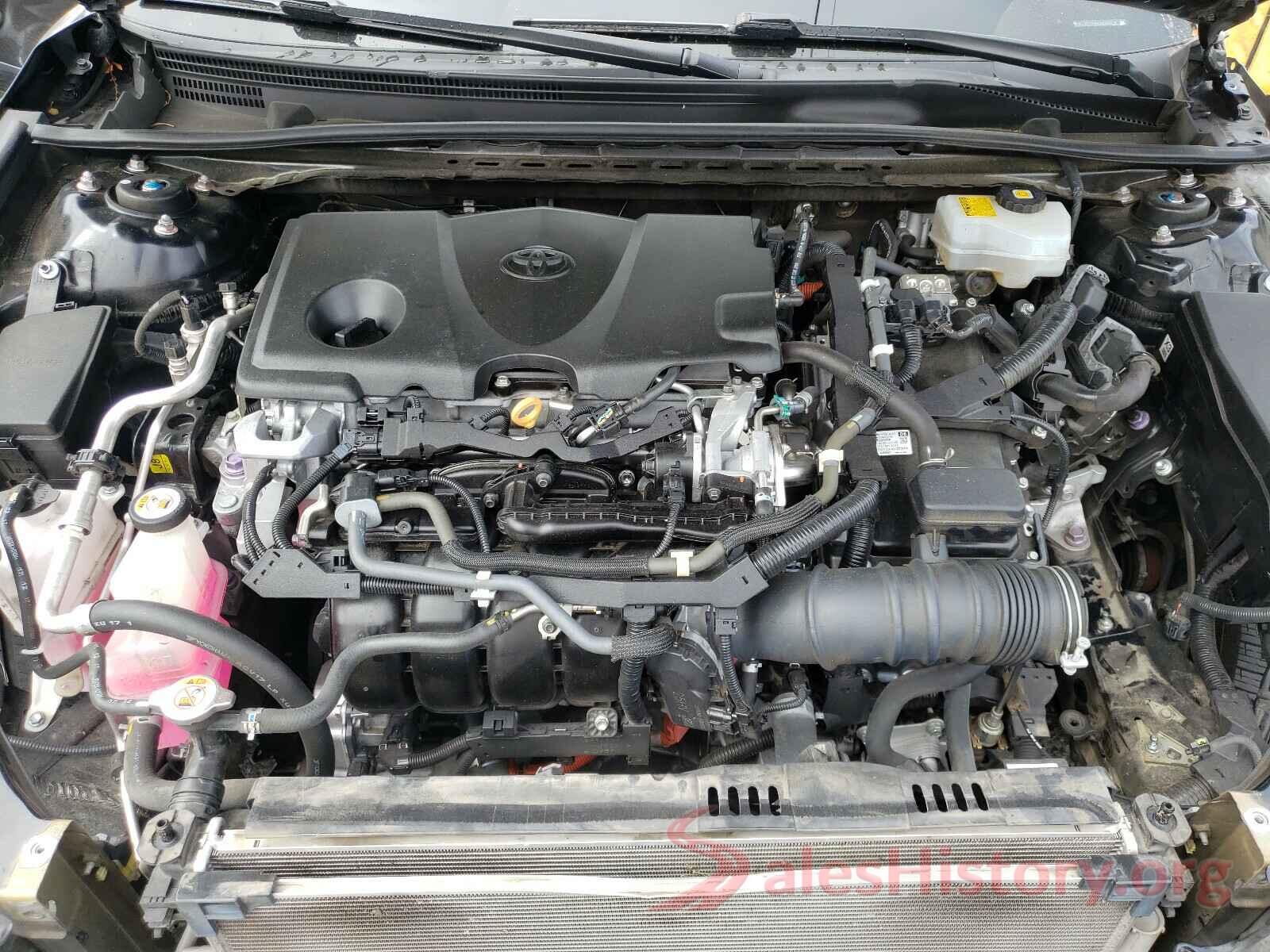 4T1B21HK9JU007436 2018 TOYOTA CAMRY