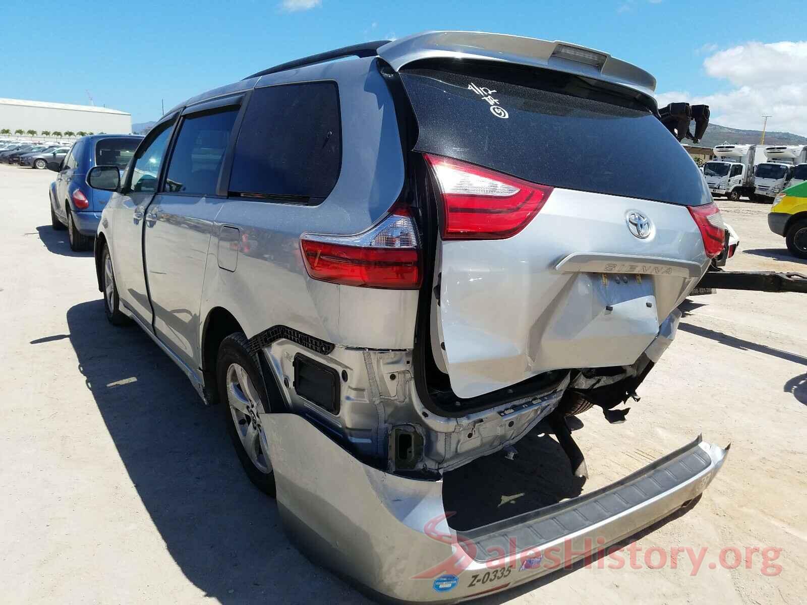 5TDKZ3DC2KS985423 2019 TOYOTA SIENNA