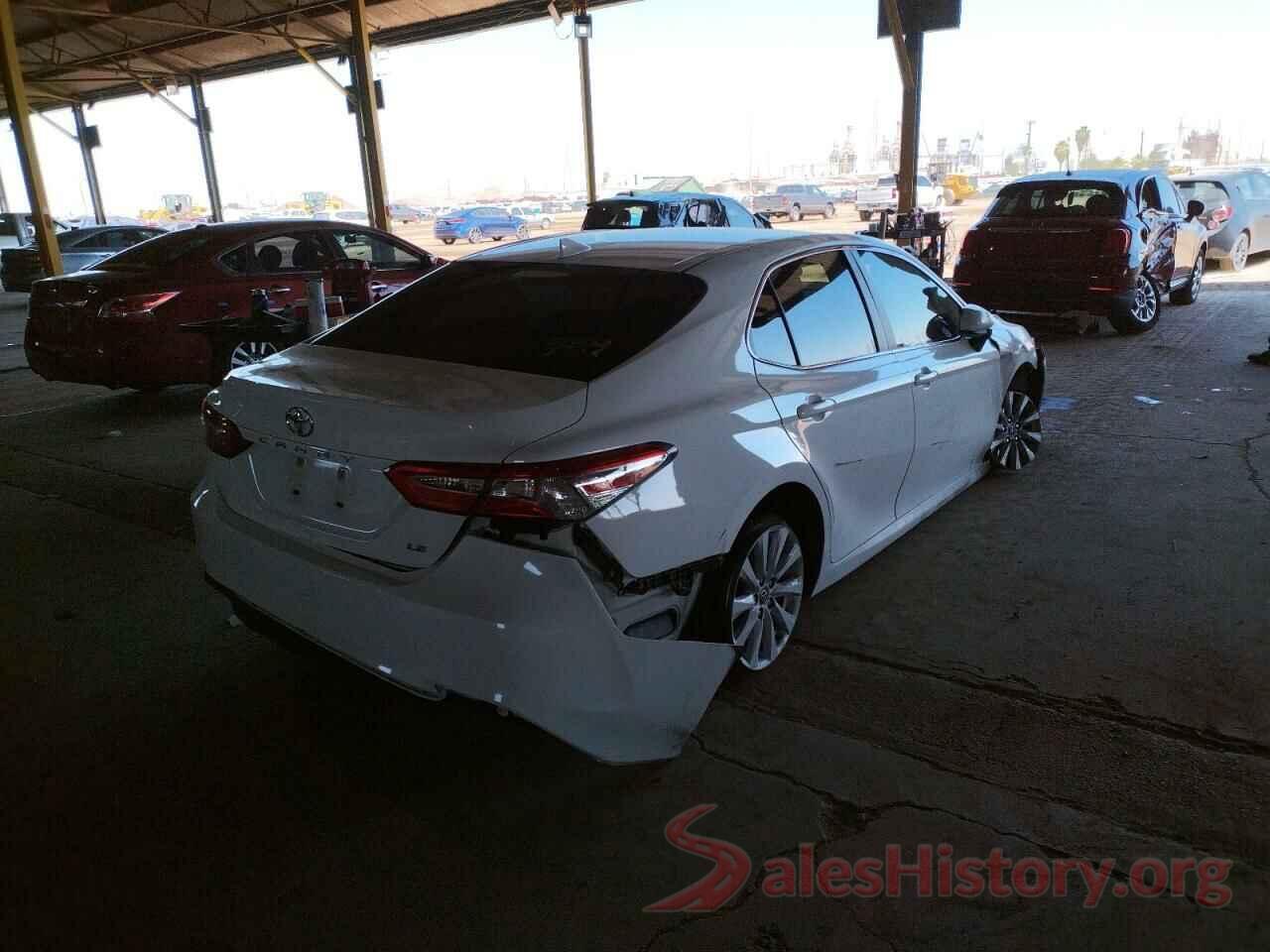 4T1C11AK2LU320641 2020 TOYOTA CAMRY