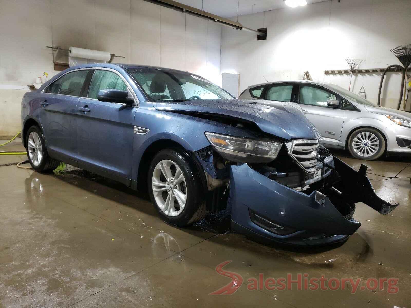 1FAHP2E8XJG113686 2018 FORD TAURUS