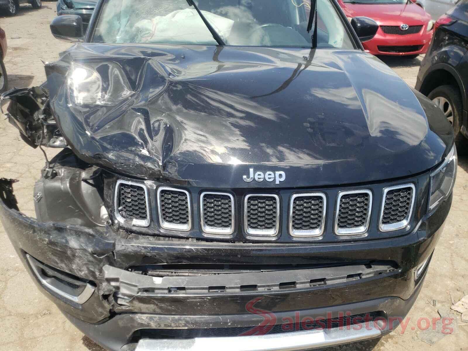 3C4NJDCB7KT813235 2019 JEEP COMPASS