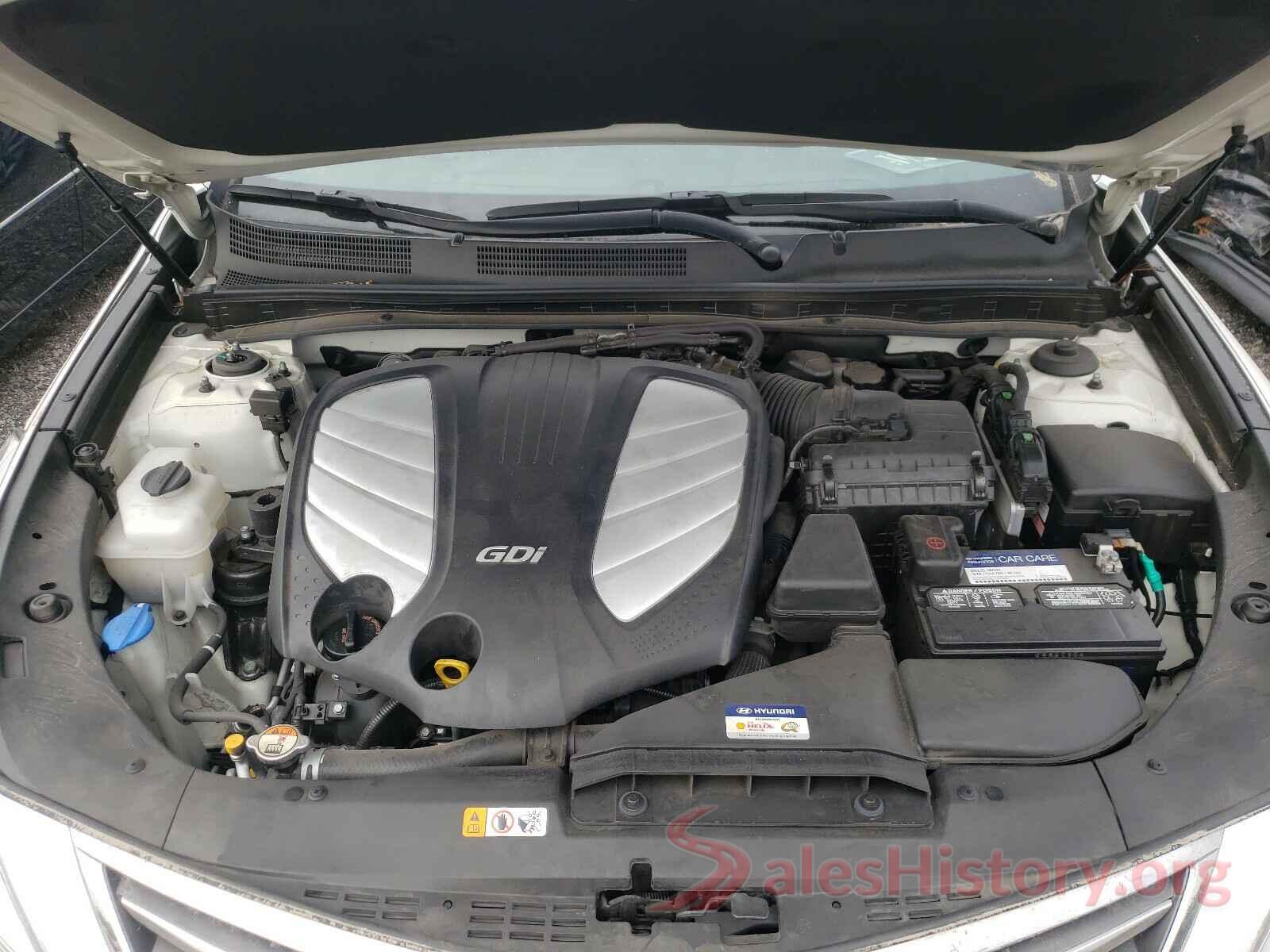 KMHFG4JG5GA506027 2016 HYUNDAI AZERA