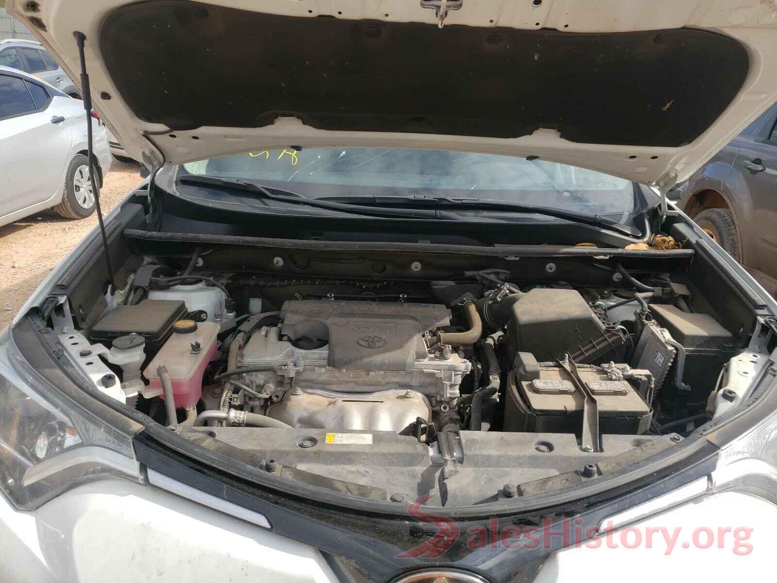 2T3ZFREV8HW330569 2017 TOYOTA RAV4