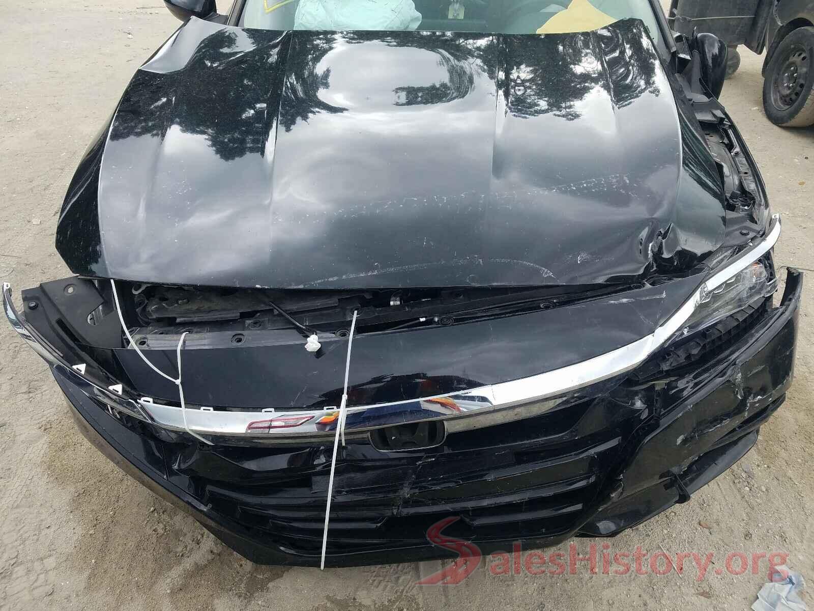 1HGCV1F55JA161285 2018 HONDA ACCORD