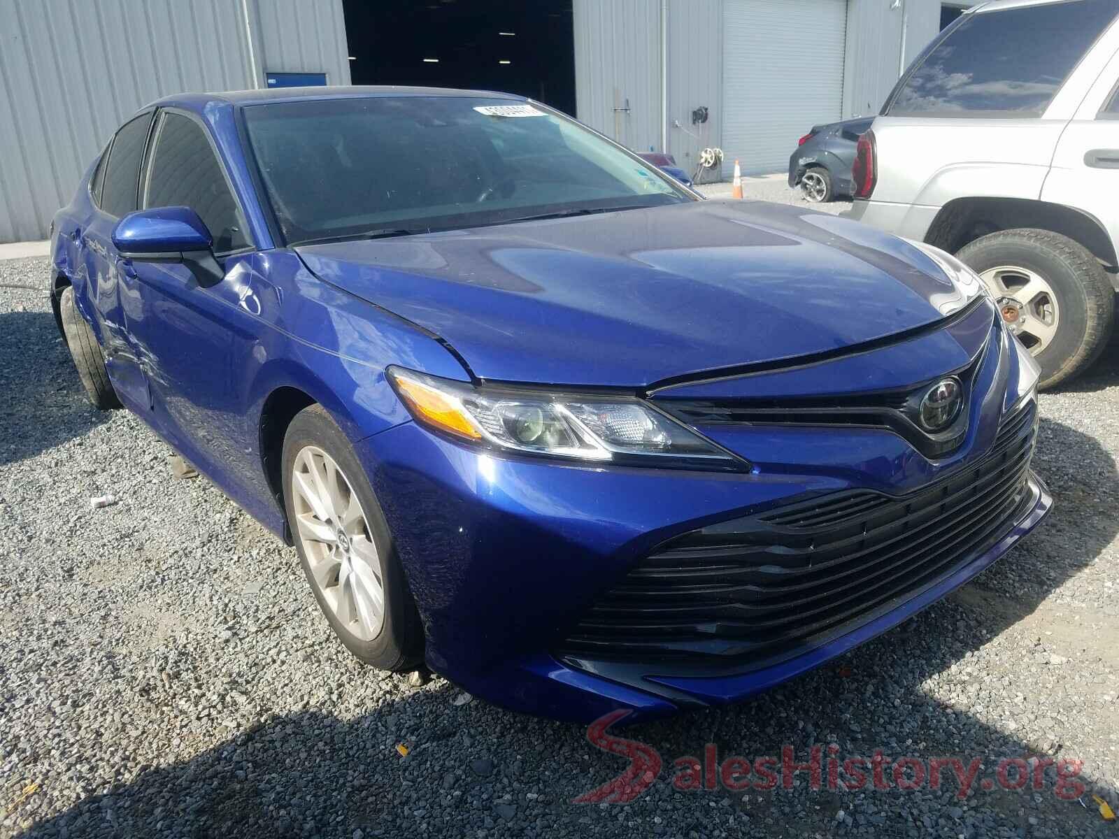 4T1B11HK2JU596526 2018 TOYOTA CAMRY