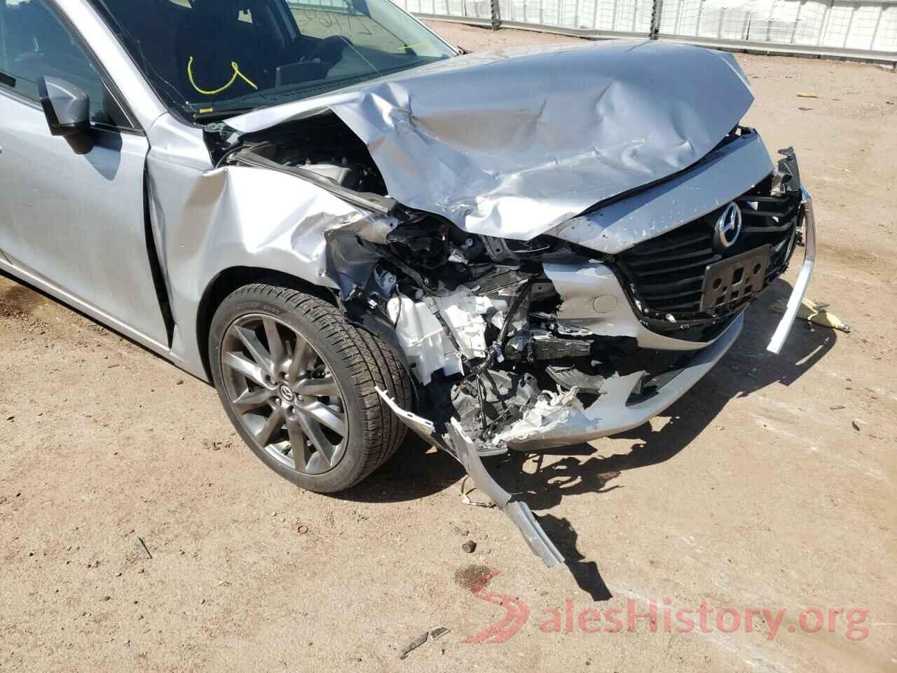 3MZBN1L30JM266538 2018 MAZDA 3