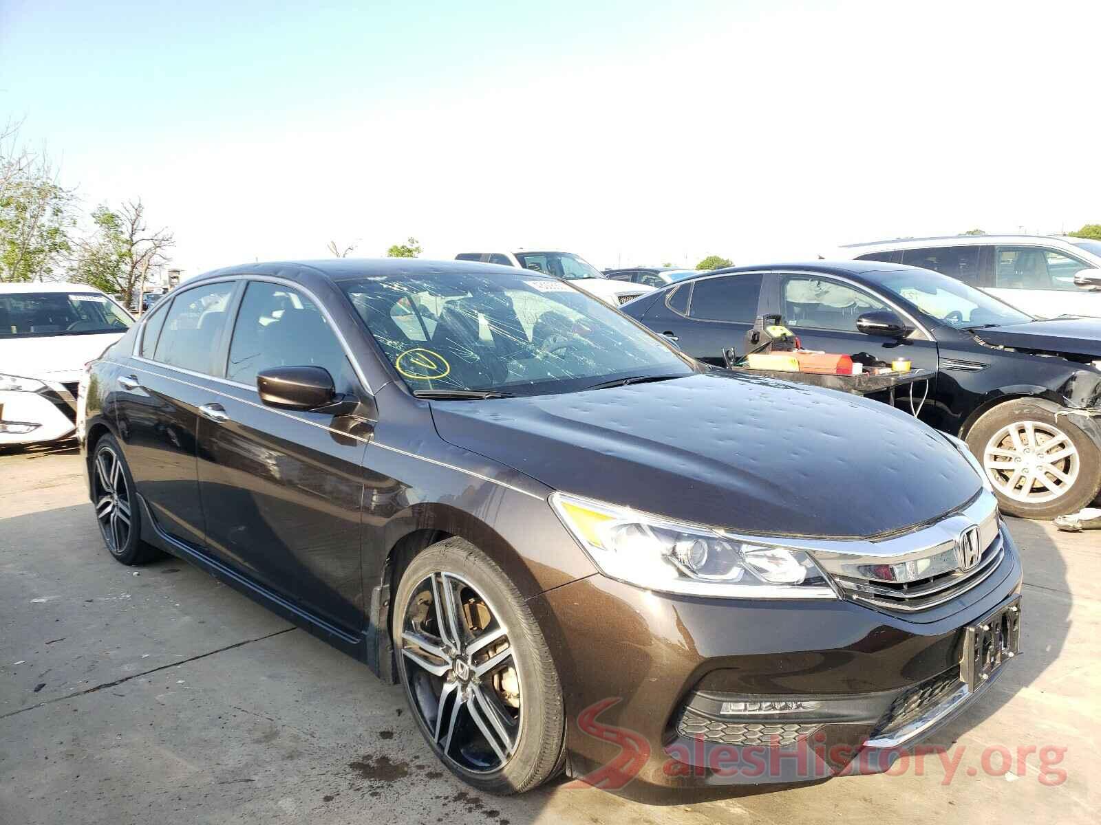 1HGCR2F58HA031294 2017 HONDA ACCORD