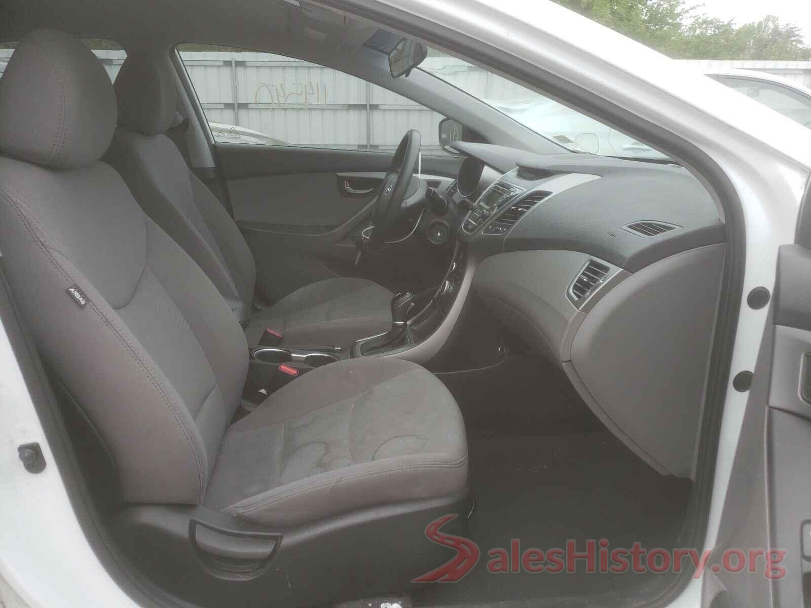 5NPDH4AE2GH680976 2016 HYUNDAI ELANTRA