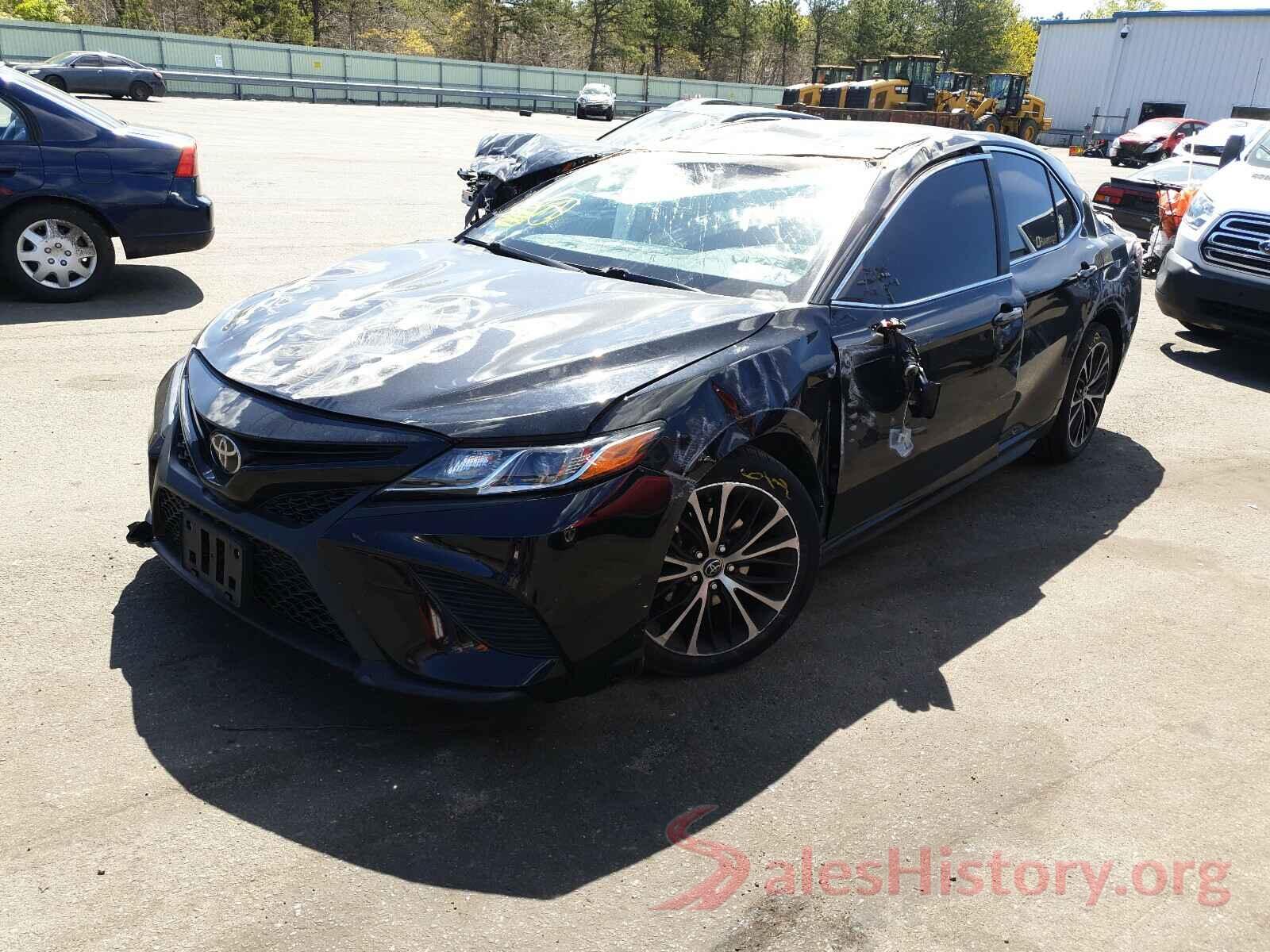 JTNB11HK5J3045500 2018 TOYOTA CAMRY