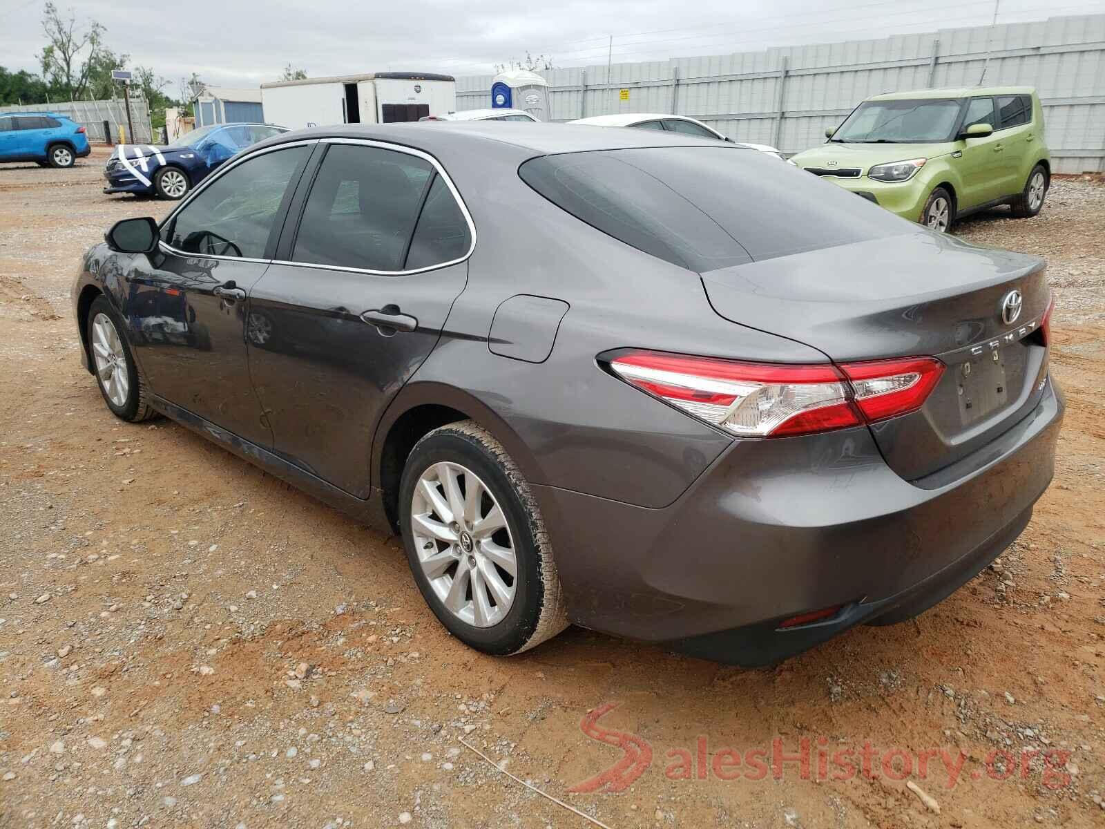 4T1B11HK9JU135680 2018 TOYOTA CAMRY