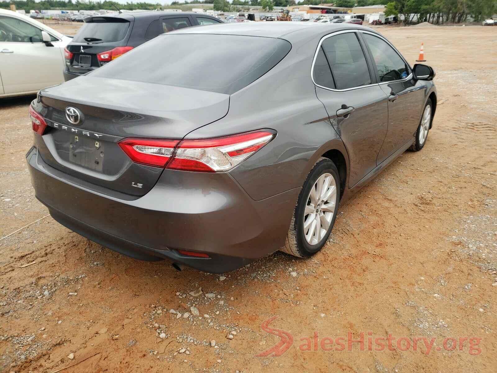 4T1B11HK9JU135680 2018 TOYOTA CAMRY