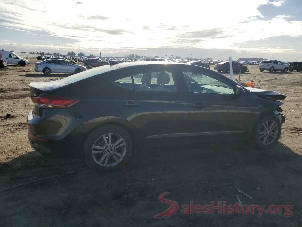 5NPD84LF7JH266699 2018 HYUNDAI ELANTRA