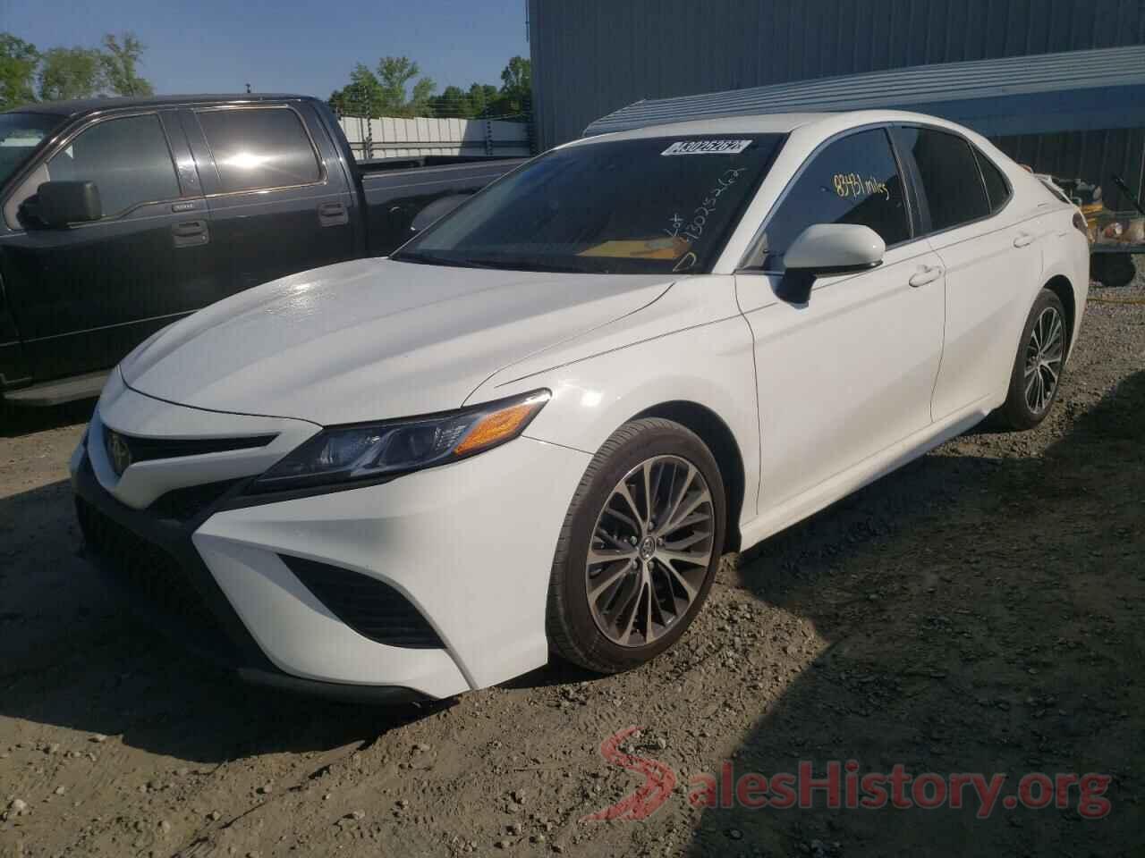 4T1B11HK1JU089570 2018 TOYOTA CAMRY