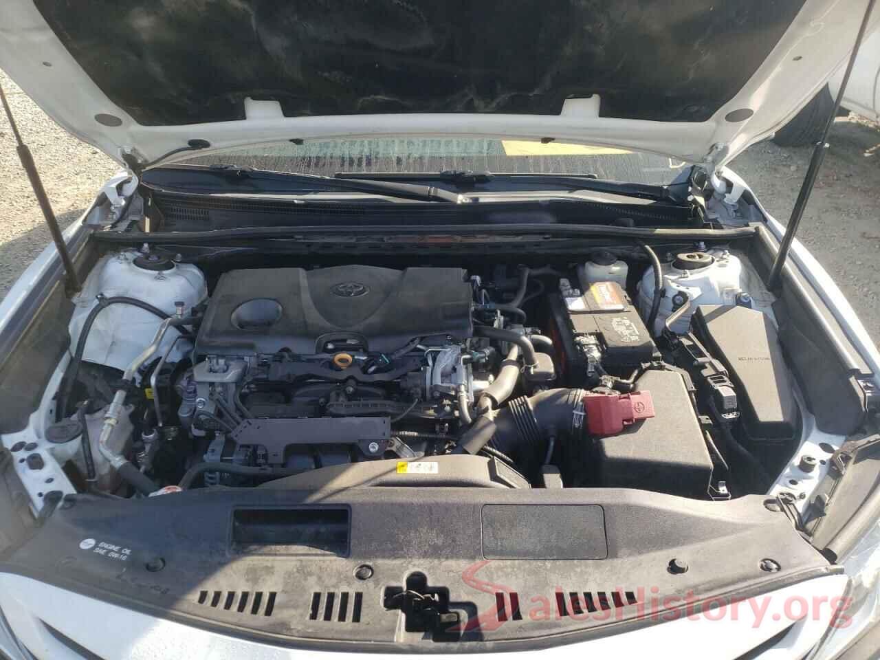 4T1B11HK1JU089570 2018 TOYOTA CAMRY