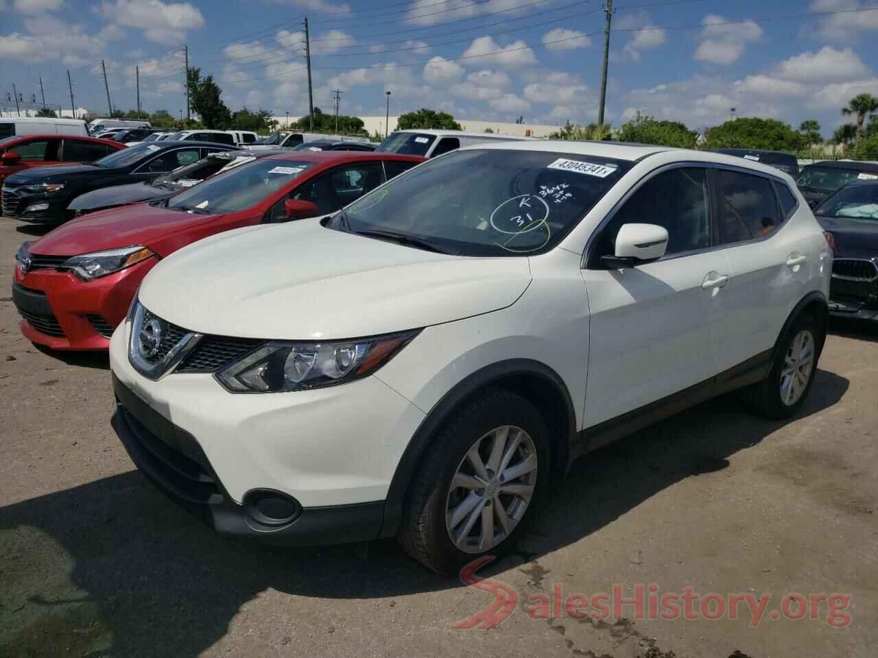 JN1BJ1CR4HW123642 2017 NISSAN ROGUE