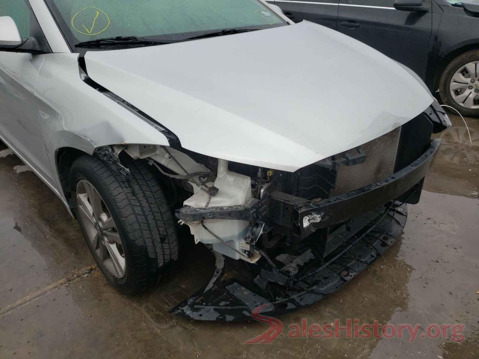 5NPD84LF2JH258686 2018 HYUNDAI ELANTRA