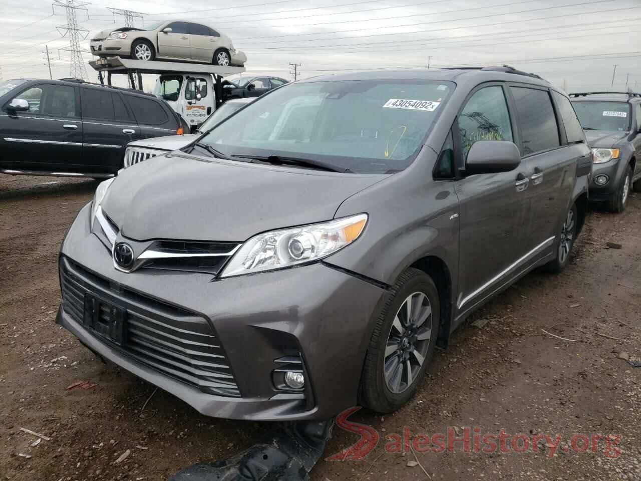 5TDDZ3DC3KS210962 2019 TOYOTA SIENNA