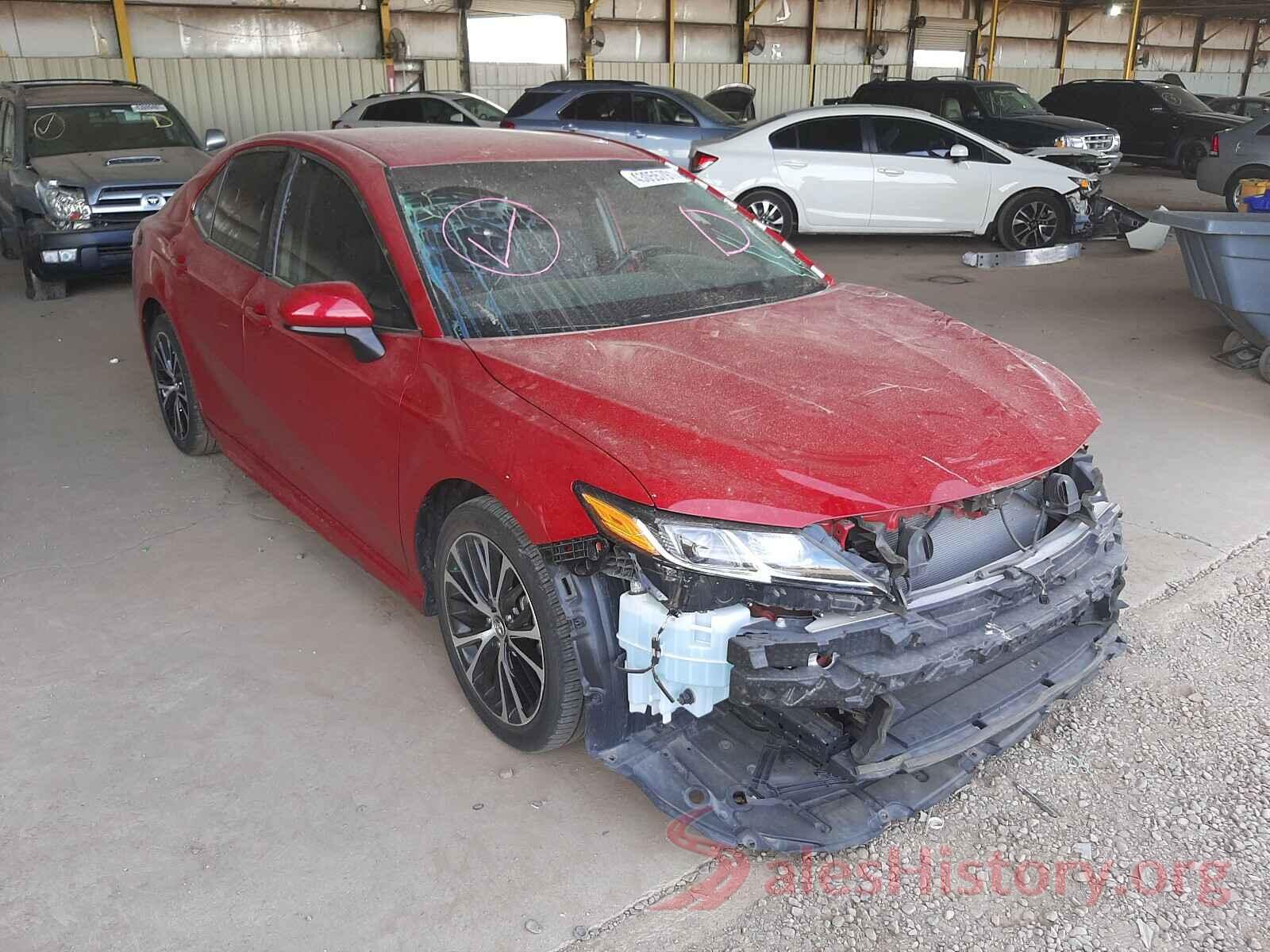 4T1B11HK5KU210490 2019 TOYOTA CAMRY