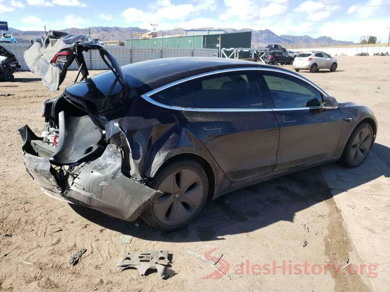 5YJ3E1EB8JF070590 2018 TESLA MODEL 3