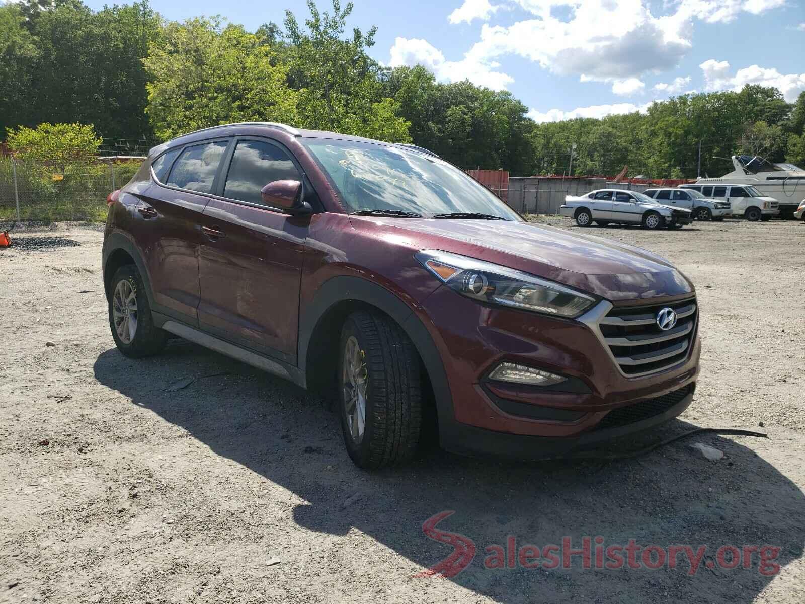 KM8J3CA42JU628887 2018 HYUNDAI TUCSON