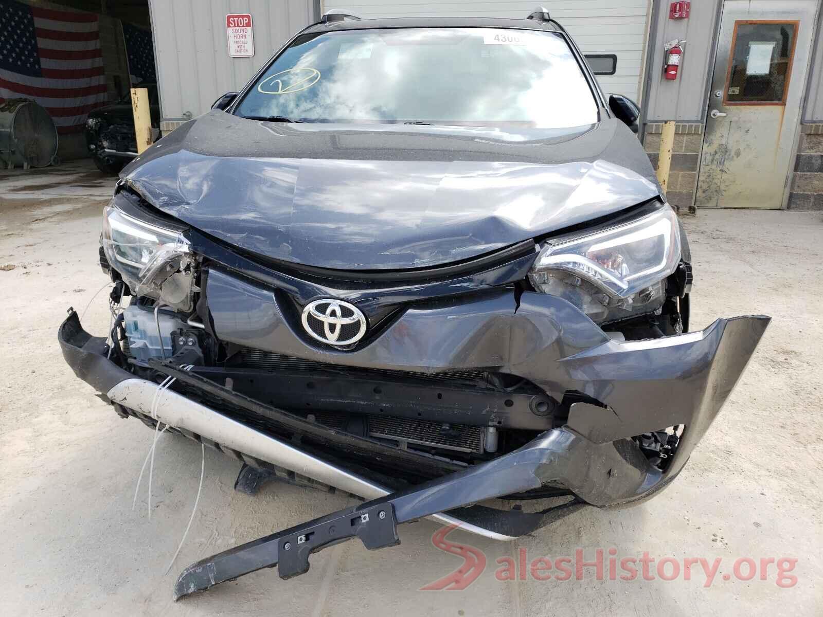 JTMJFREV7GJ073818 2016 TOYOTA RAV4