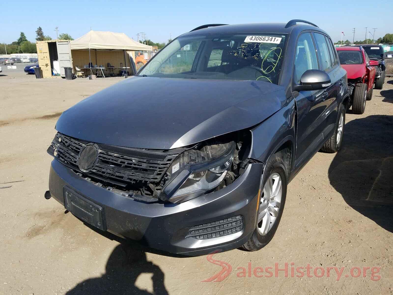 WVGAV7AX8HK034922 2017 VOLKSWAGEN TIGUAN