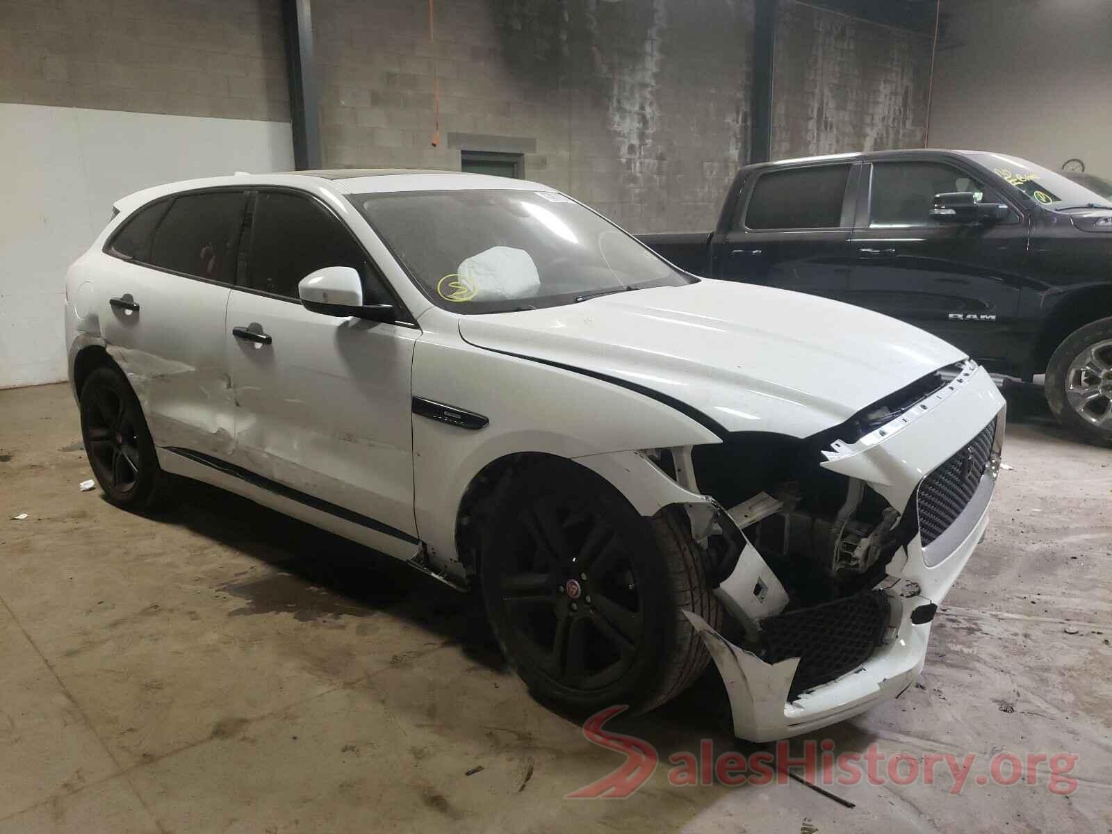 SADCL2BV5HA069771 2017 JAGUAR F-PACE