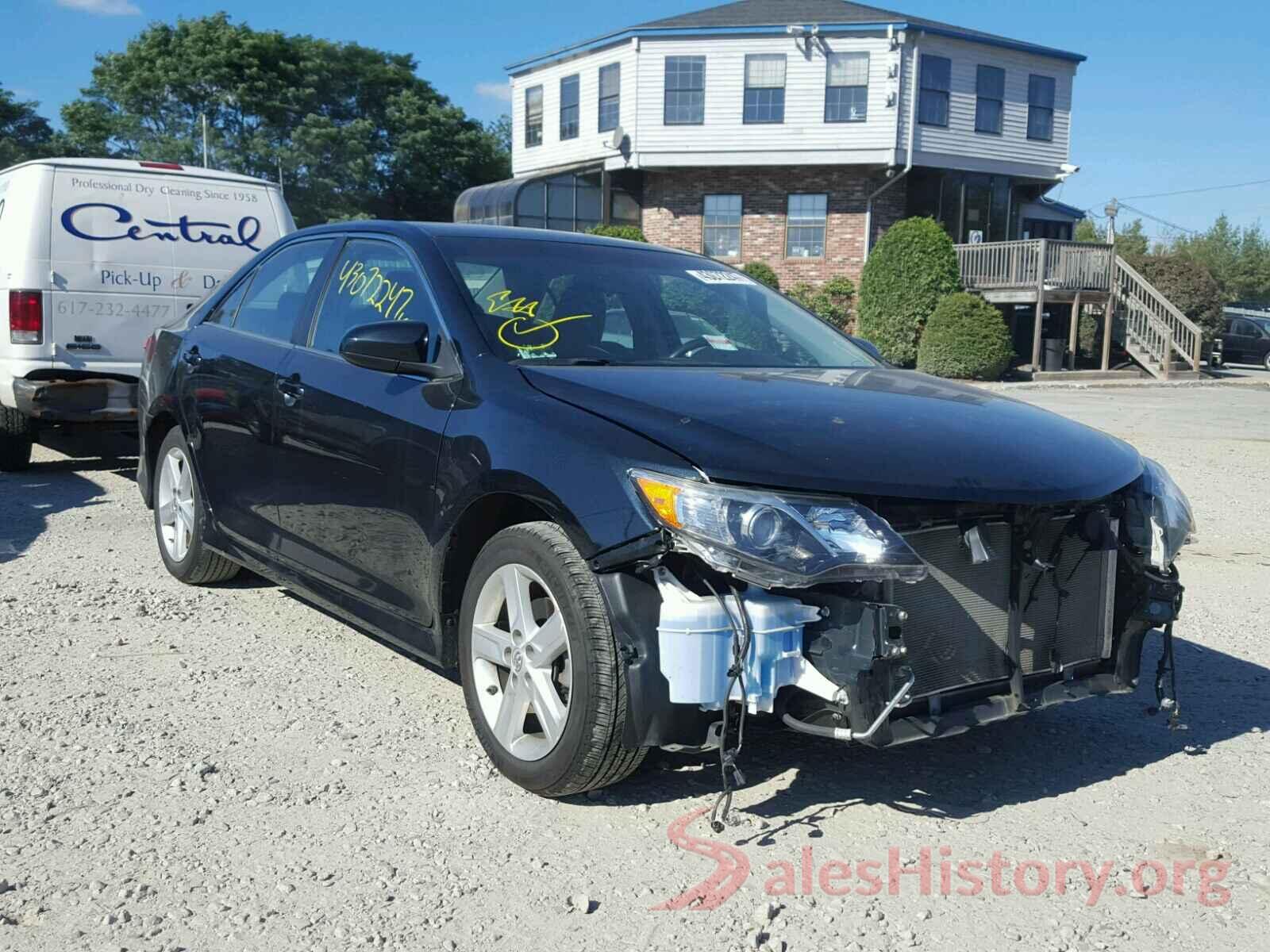 4T1BF1FK6CU115720 2012 TOYOTA CAMRY BASE