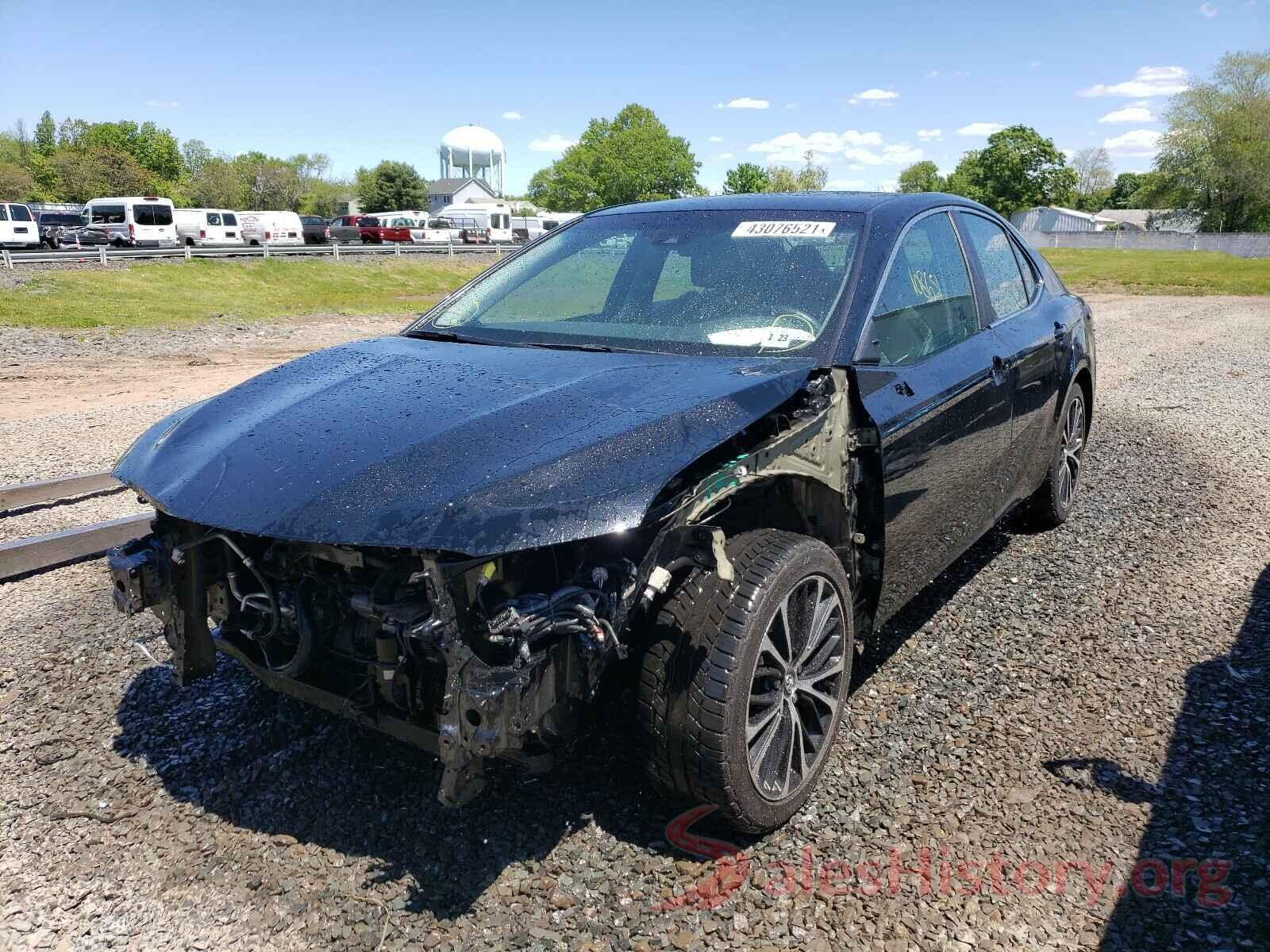 4T1B11HK4JU523125 2018 TOYOTA CAMRY