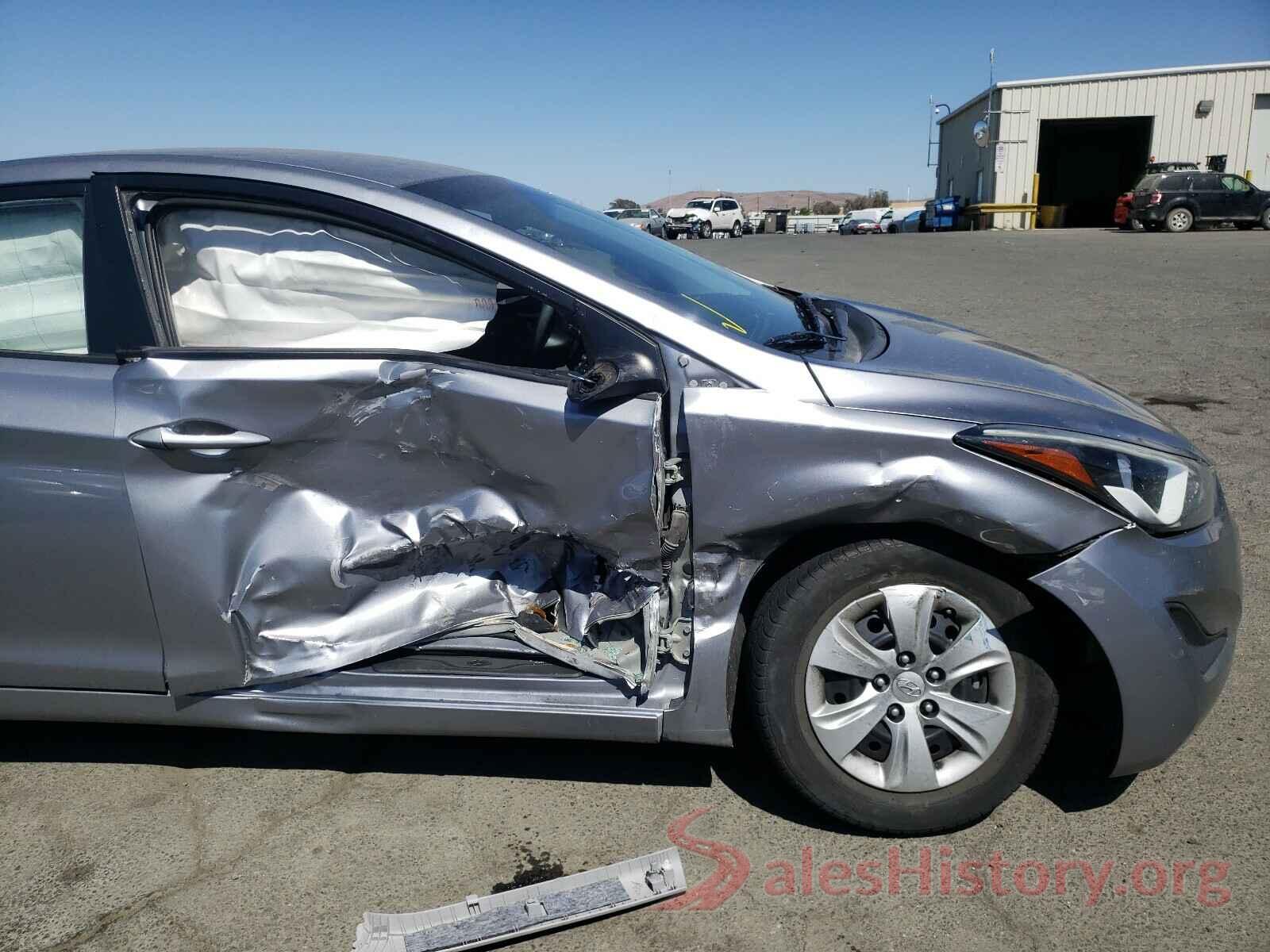 5NPDH4AE6GH761477 2016 HYUNDAI ELANTRA