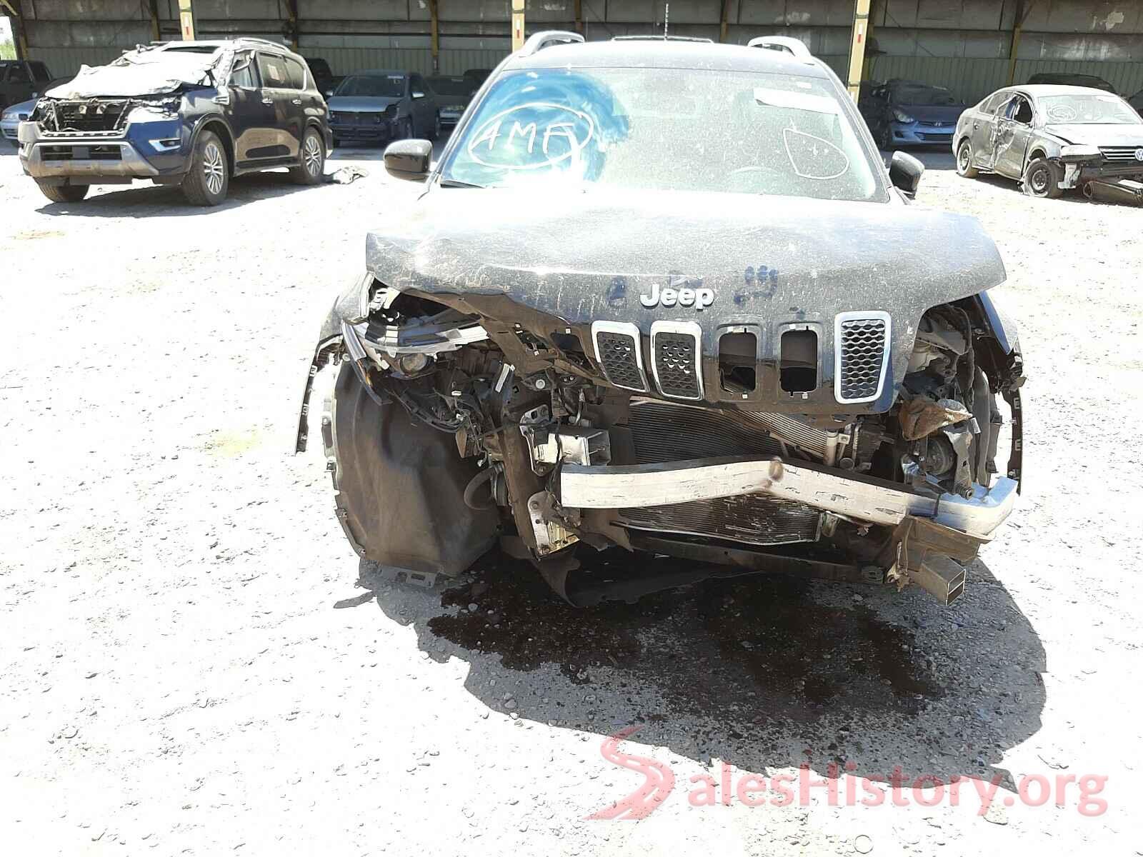 1C4PJLCB7KD332894 2019 JEEP CHEROKEE