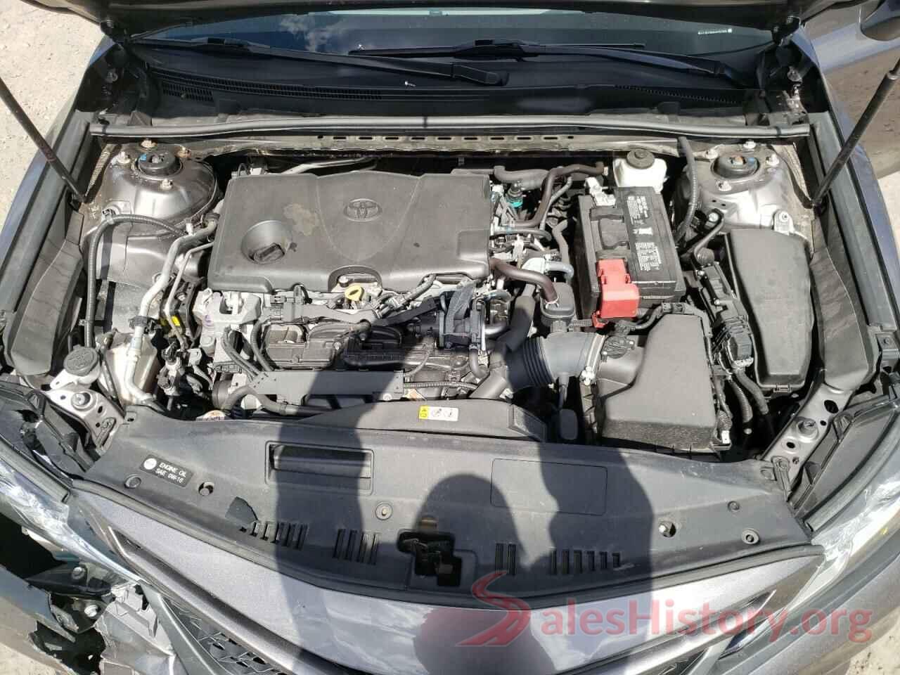 4T1B11HK9JU157999 2018 TOYOTA CAMRY