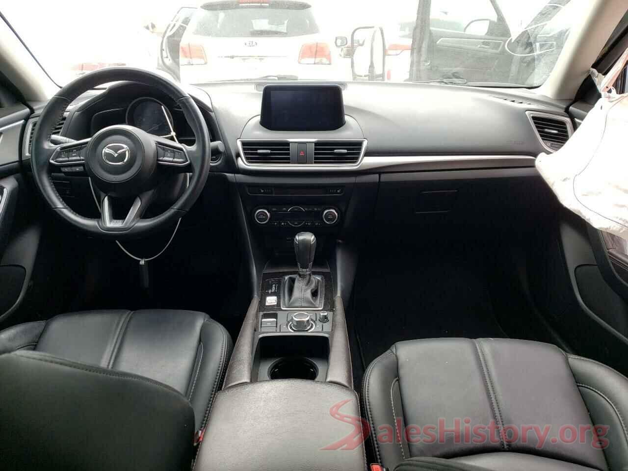 3MZBN1V30JM259991 2018 MAZDA 3